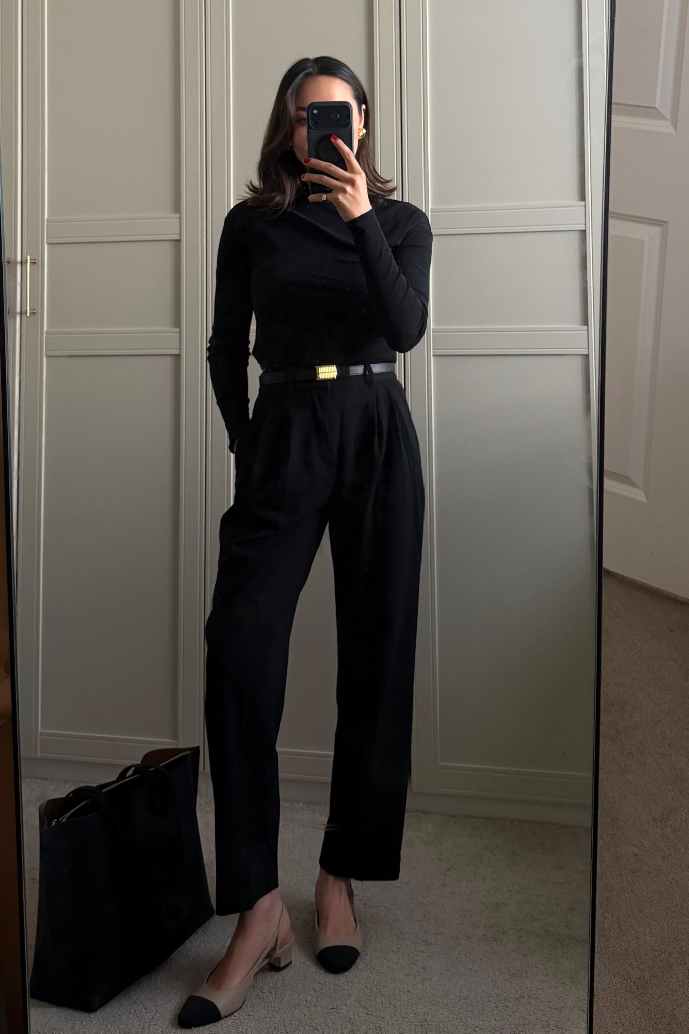 Under $50 Work pant find! So comfy and perfect to wear with flats 

Gap 365 ankle pants - wearing regular inseam 
BR top small
Vaneli Slingbacks - runs small

#LTKWorkwear #LTKSaleAlert