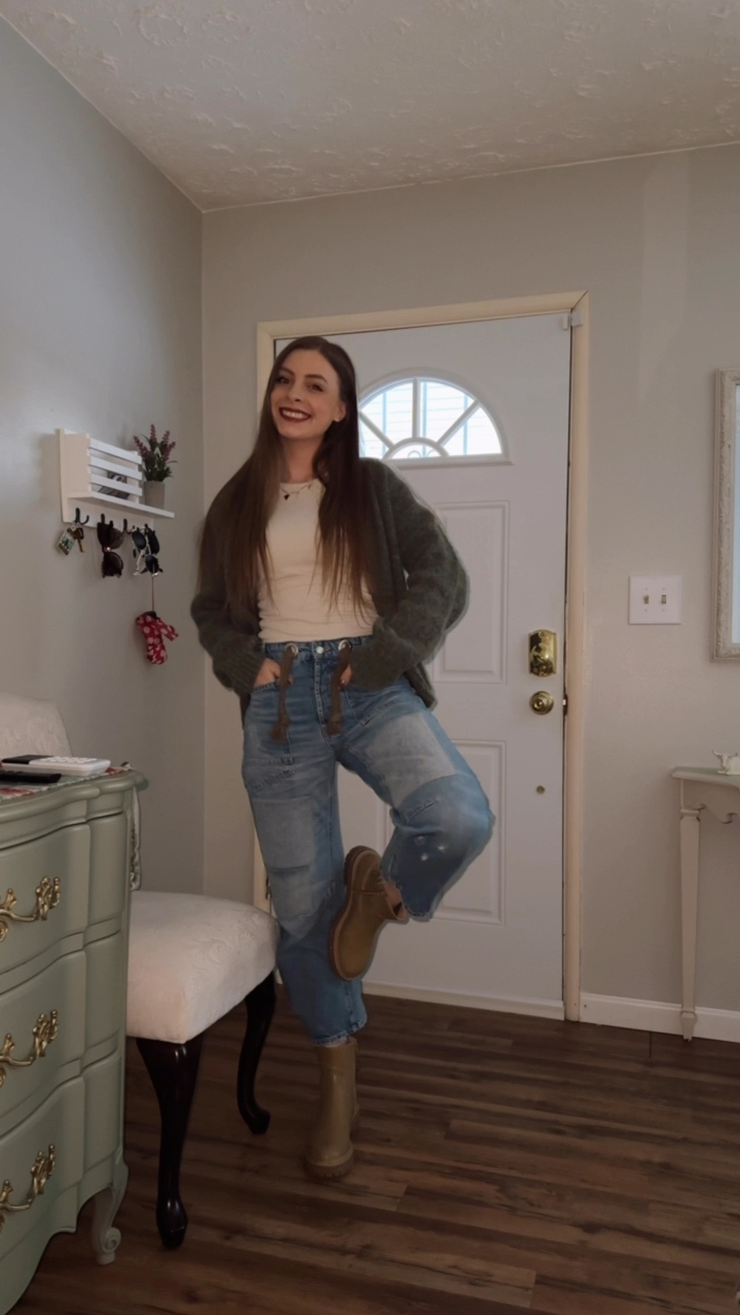 OOTD 1/9/25

Olive green button up cardigan, tan neutral long sleeve bodysuit, mom jeans, barrel jeans, free people low slung barrel moxie jean, olive green boots, winter ankle boots, gold chunky jewelry, charm necklace, winter outfit inspiration 

#LTKSaleAlert #LTKFindsUnder50 #LTKStyleTip
