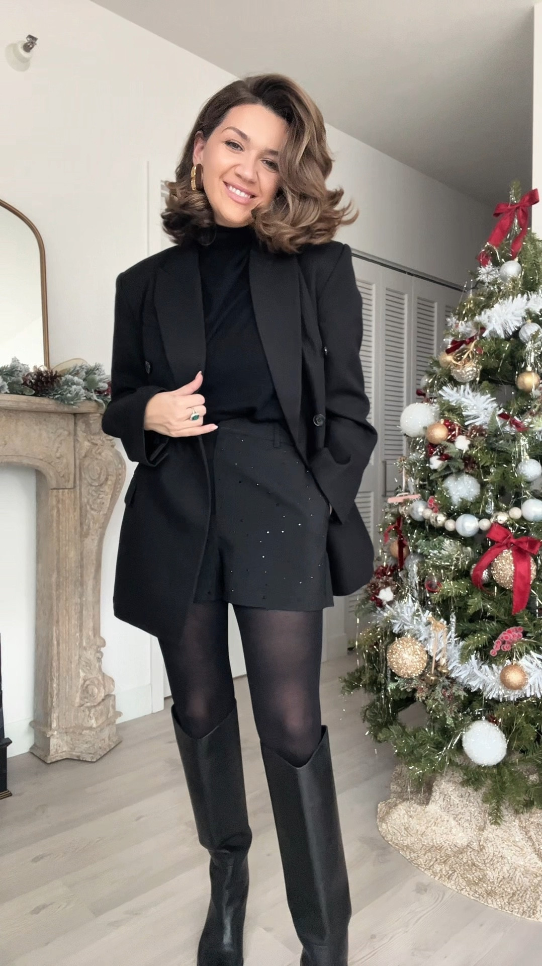 🎁 13/25 You don’t have to do red, sequins, or sparkles head to toe! A pop of a little something with an otherwise paired back outfit will absolutely do the trick and keep you from feeling like you’re cosplaying Mrs. Claus 🤶🏼 (unless that’s your thing 🫶🏻) 


#holidayoutfit #holidaywear #holidayparty #sophisticatedstyle #affordablefashion 

#LTKHoliday #LTKSeasonal #LTKGiftGuide