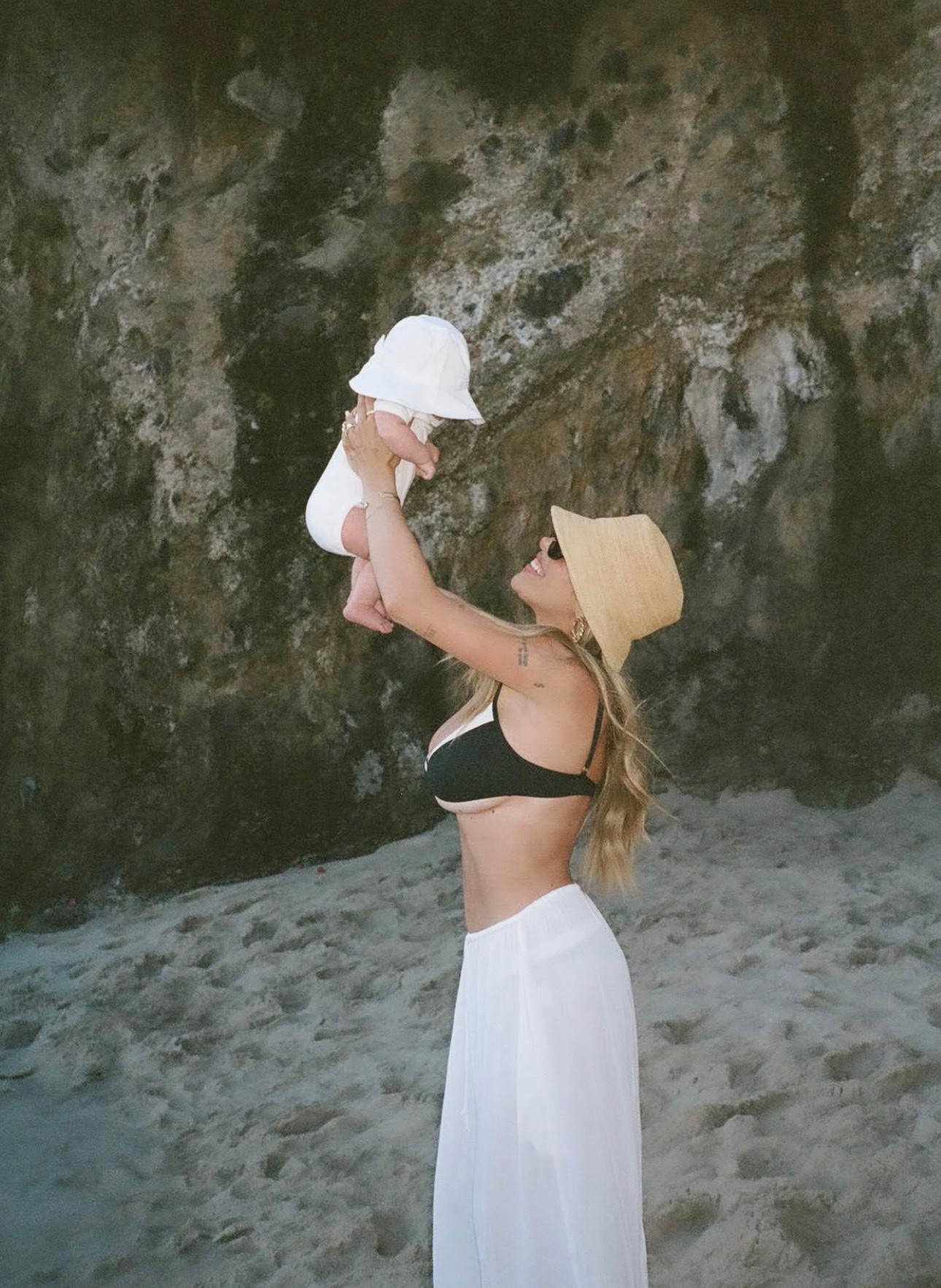 first beach day with Bakey ⛅️

#LTKdayinmylife #LTKgrwm #LTKootd