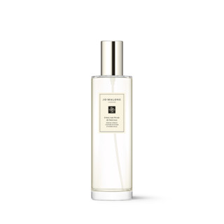 English Pear & Freesia Spray de Ambiente | Jo Malone London | Jo Malone Brazil E-commerce Site | Jo Malone (BR)