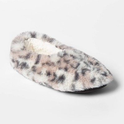 Women's Faux Fur Pull-On Slipper Socks - Leopard | Target