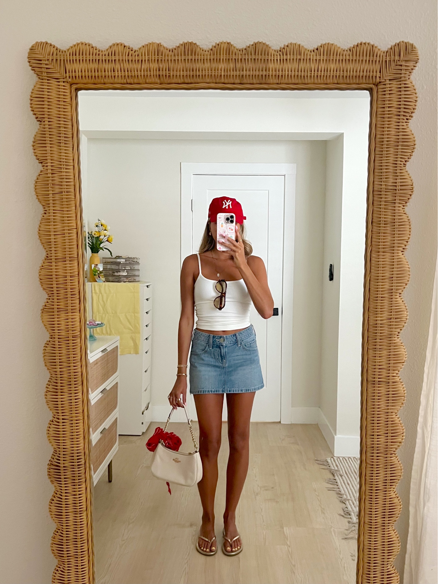 summer outfit ideas from
Hollister ⭐️ code HCOMCKENZIE for an extra 20% off making some of these summer staples under $35 #hollister #hollisterpartner #hollistercode #tryon

#LTKootd