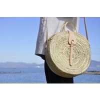 Round handmade straw bag  Medium size, ref. 3, Round french market basket, round basket, beach bag, french market basket, straw bag | Etsy (US)
