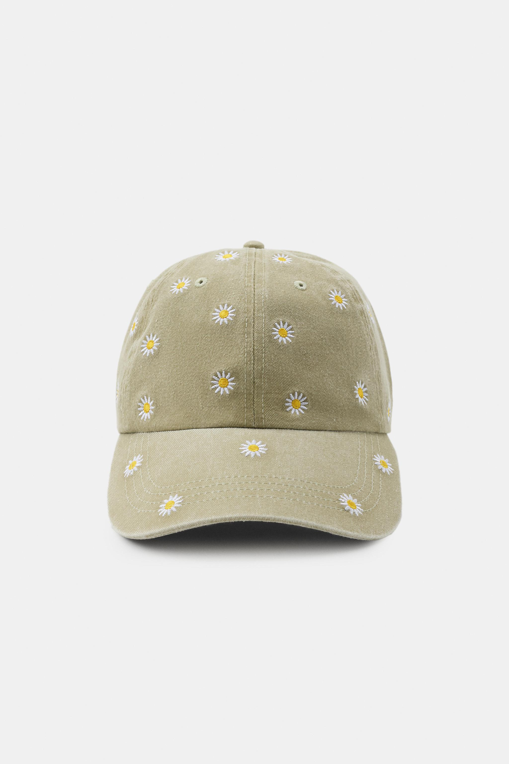 Visor cap featuring a main fabric made of 100% cotton yarn. Accented with contrasting floral embr... | Zara US