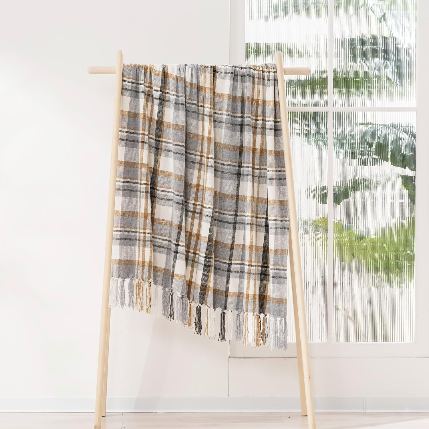 EVERGRACE Plaid Chenille Throw Blanket for Couch, Super Soft Cozy Decorative Farmhouse Plaid Thro... | Amazon (US)