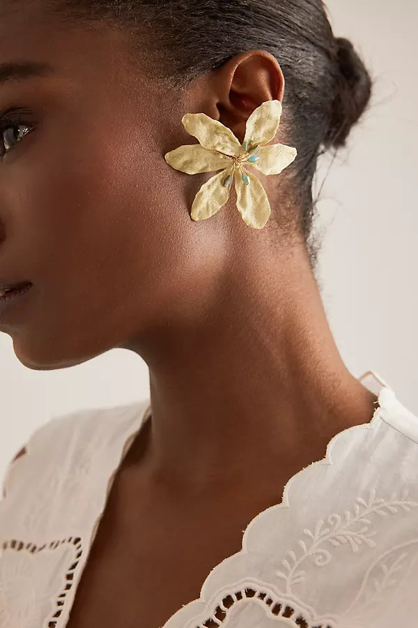 Oversized Flower Post Earrings | Anthropologie (UK)