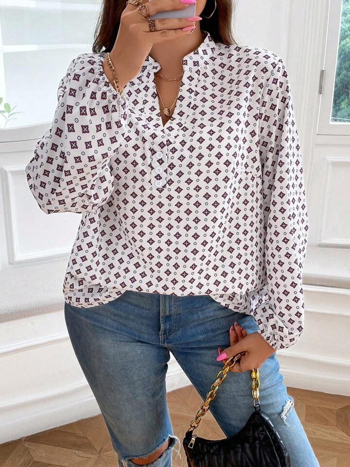 SHEIN LUNE Plus Allover Print Notched Neckline Lantern Sleeve Blouse | SHEIN
