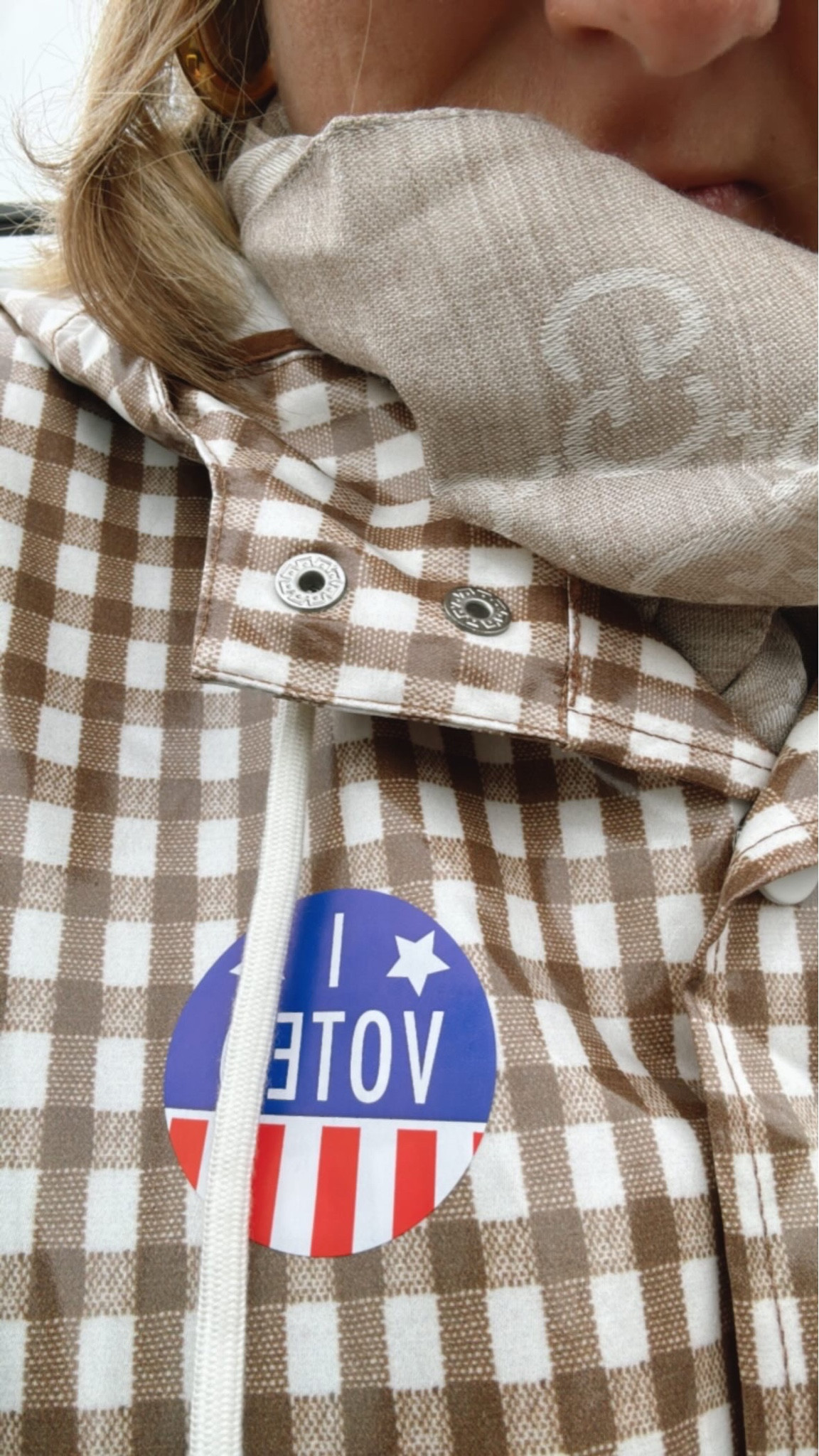 Gingham raincoat 🤎🤎🤎

#LTKtravel #LTKSeasonal #LTKstyletip