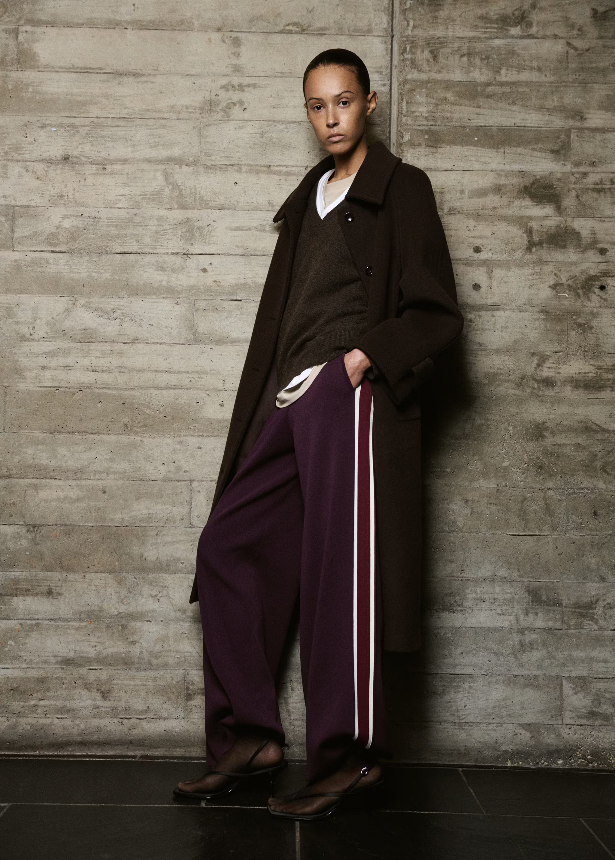 Knitted pants with contrasting stripes | Mango (US/MX/AU)
