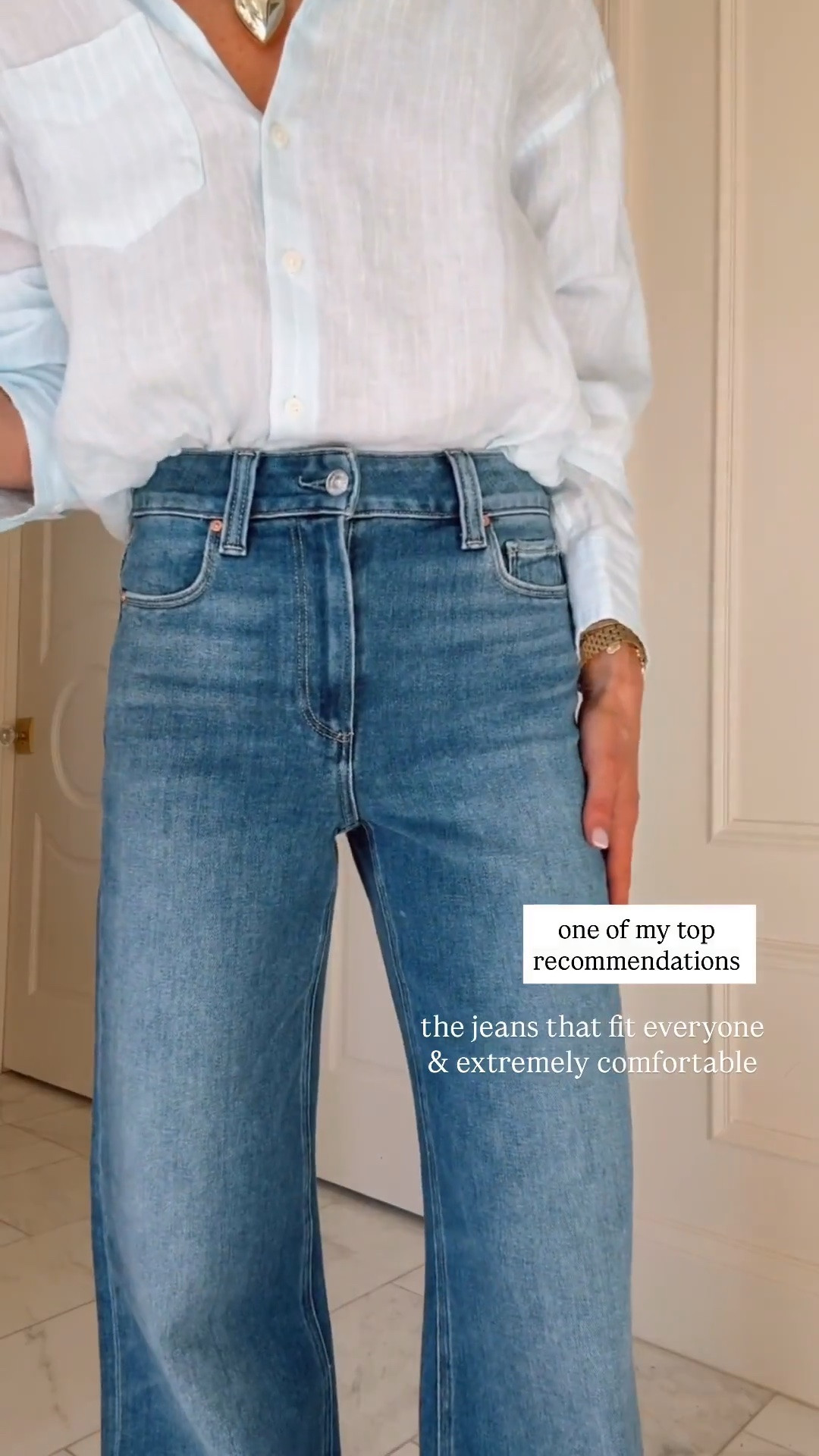 Best seller this week. The jeans that fit everyone. I'm 5'7 wearing size 25 fit tts