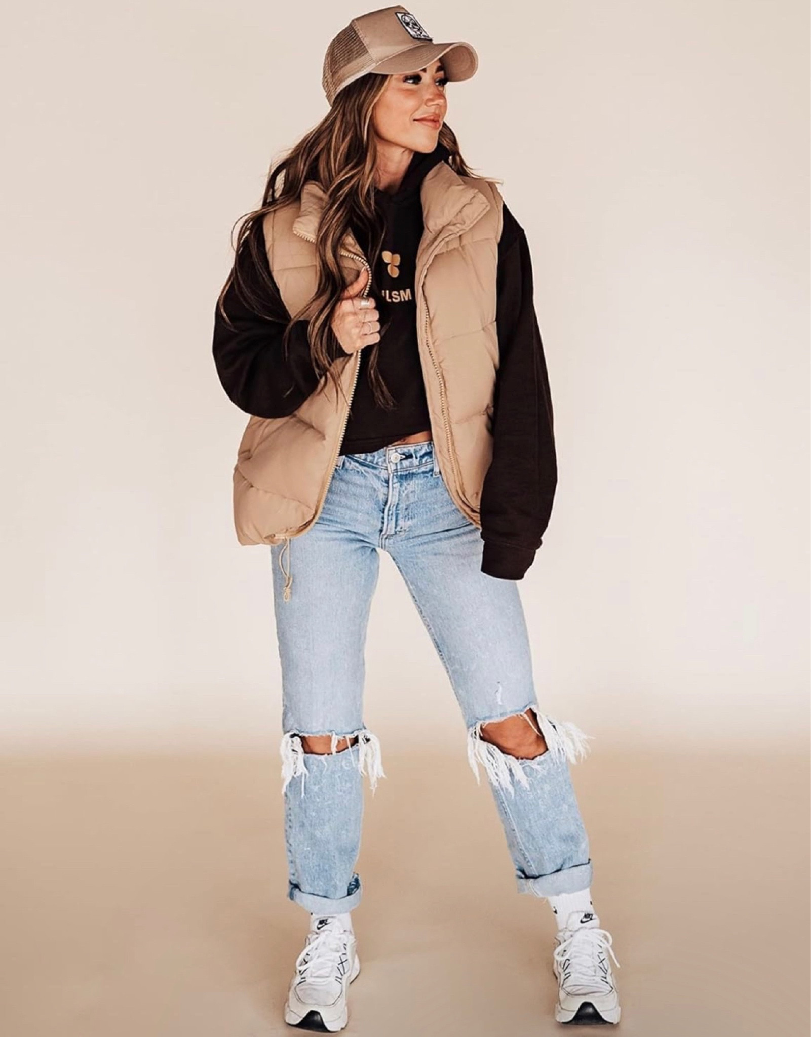 This oversized vest is so good🤎
Size: S

#LTKGiftGuide #LTKsalealert #LTKHolidaySale