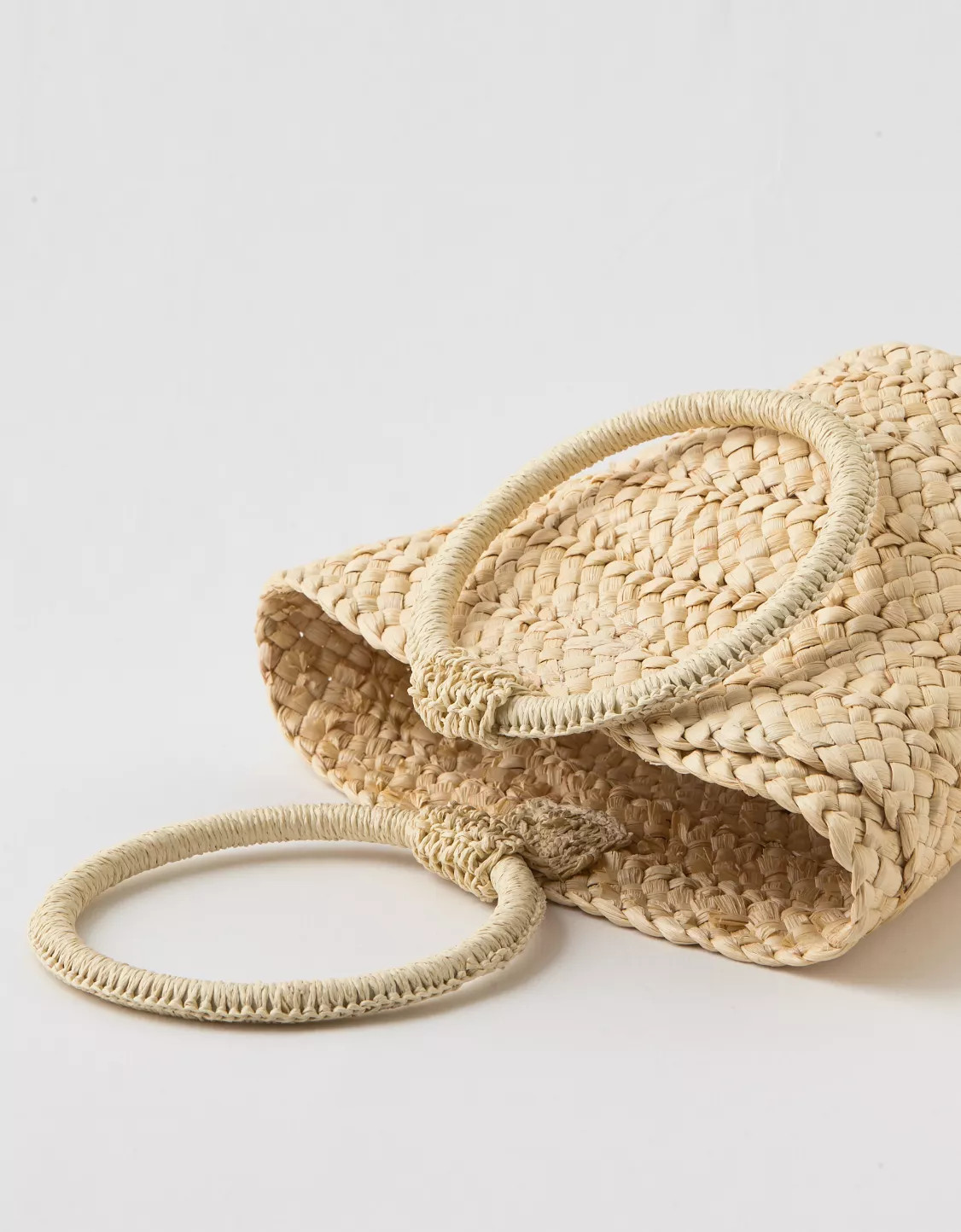 Aerie Circle Handle Straw Bag | Aerie