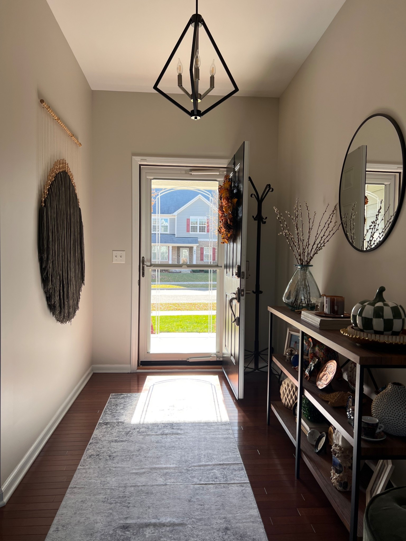 Entrance/ front door

#LTKSeasonal #LTKHome