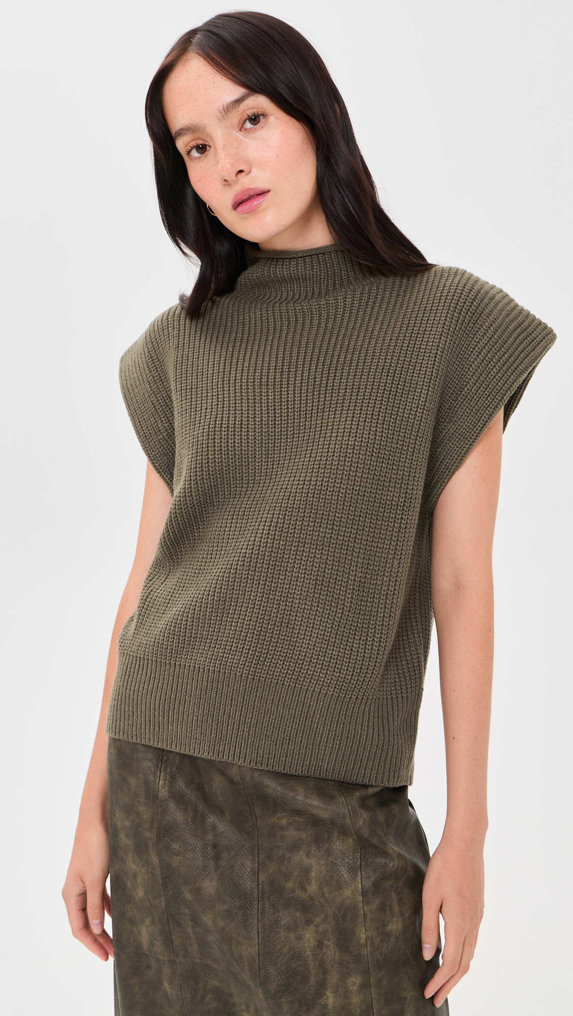 En Saison Devon Sweater Vest Olive XS | Shopbop