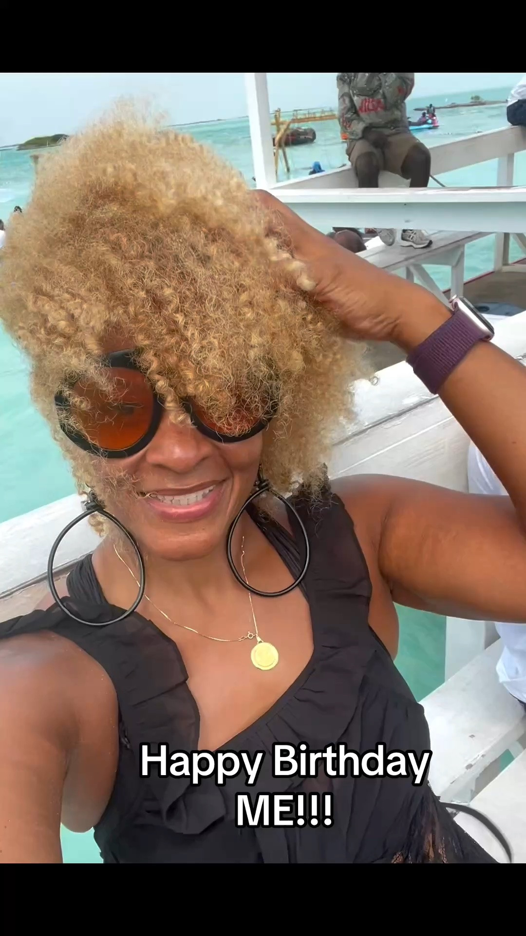 Happy birthday to me! 7.6 🦀Feeling truly blessed to celebrate another year around the sun. The beach is one of my most peaceful places, right beside the dance floor. I’m so thankful and grateful for every moment and all the love in my life that has shaped me. Here’s to more adventures to come and great memories to make (God willing). 🌊✨🤲🏼🙏🏼♥️

#itsmybirthday 
#happybirthday 
#letscelebrate
#cancer
#cancerseason 💪🏼♋️🦀

#LTKdayinmylife #LTKstorytime #LTKOver40
