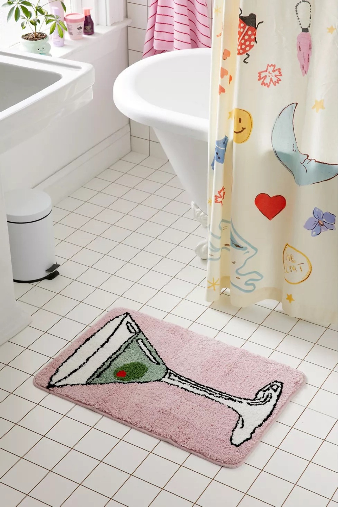 Martini bath mat
Urban Outfitters 
Sale
Home finds

#LTKsalealert #LTKfindsunder50 #LTKhome