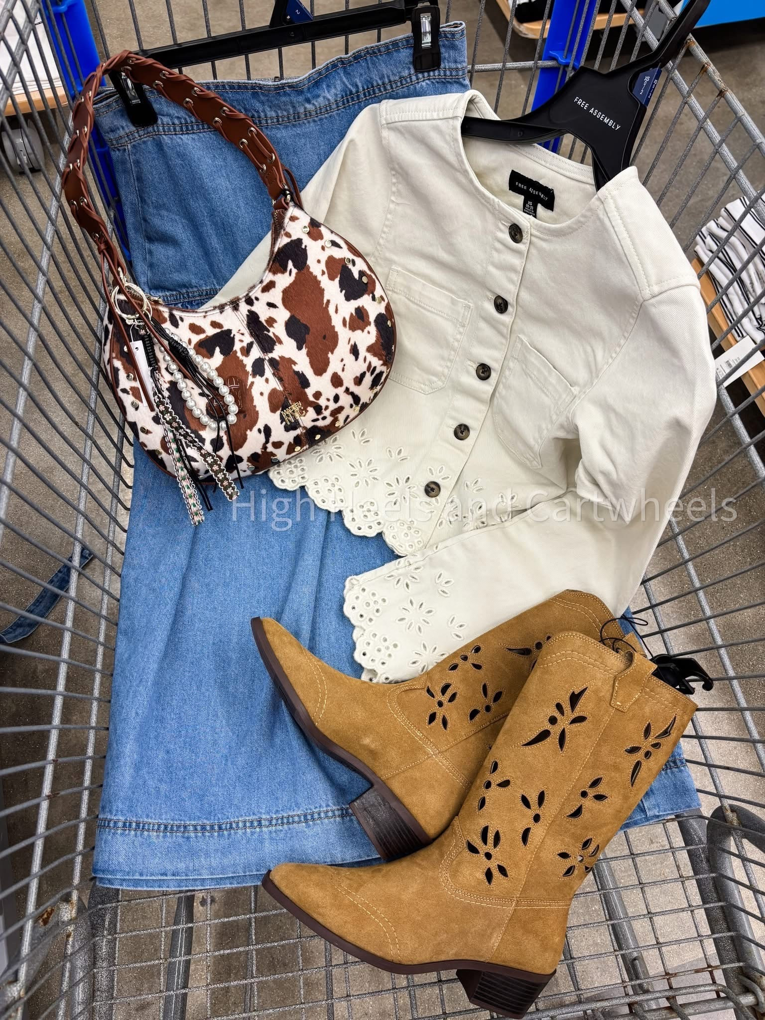 That bag though!! How fun would that be a for a summer concert?!