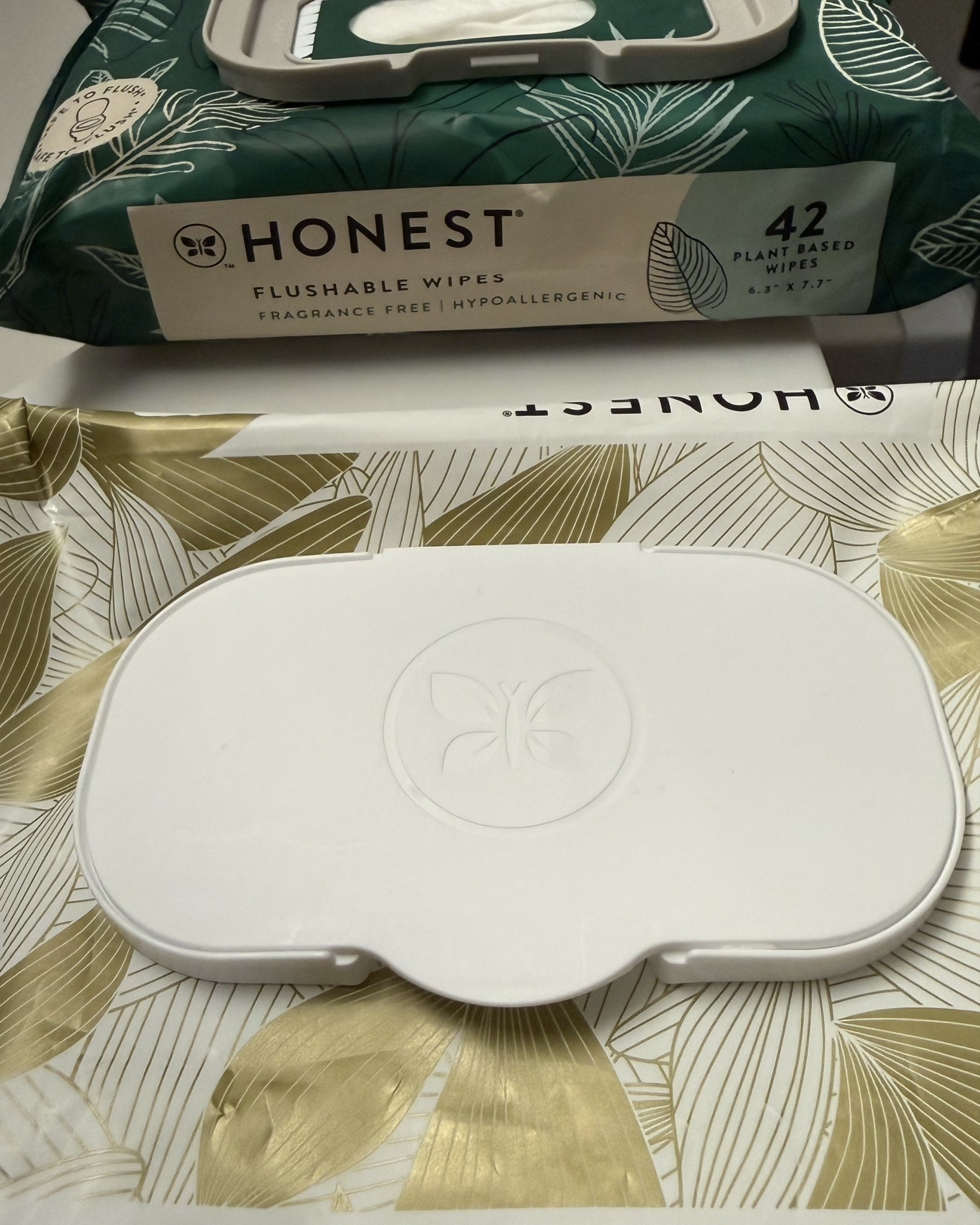 Honest flushable wipes = clean, fresh, and gentle. An everyday essential that keeps you feeling confident on the go.

#LTKselfcare #LTKmorningroutine