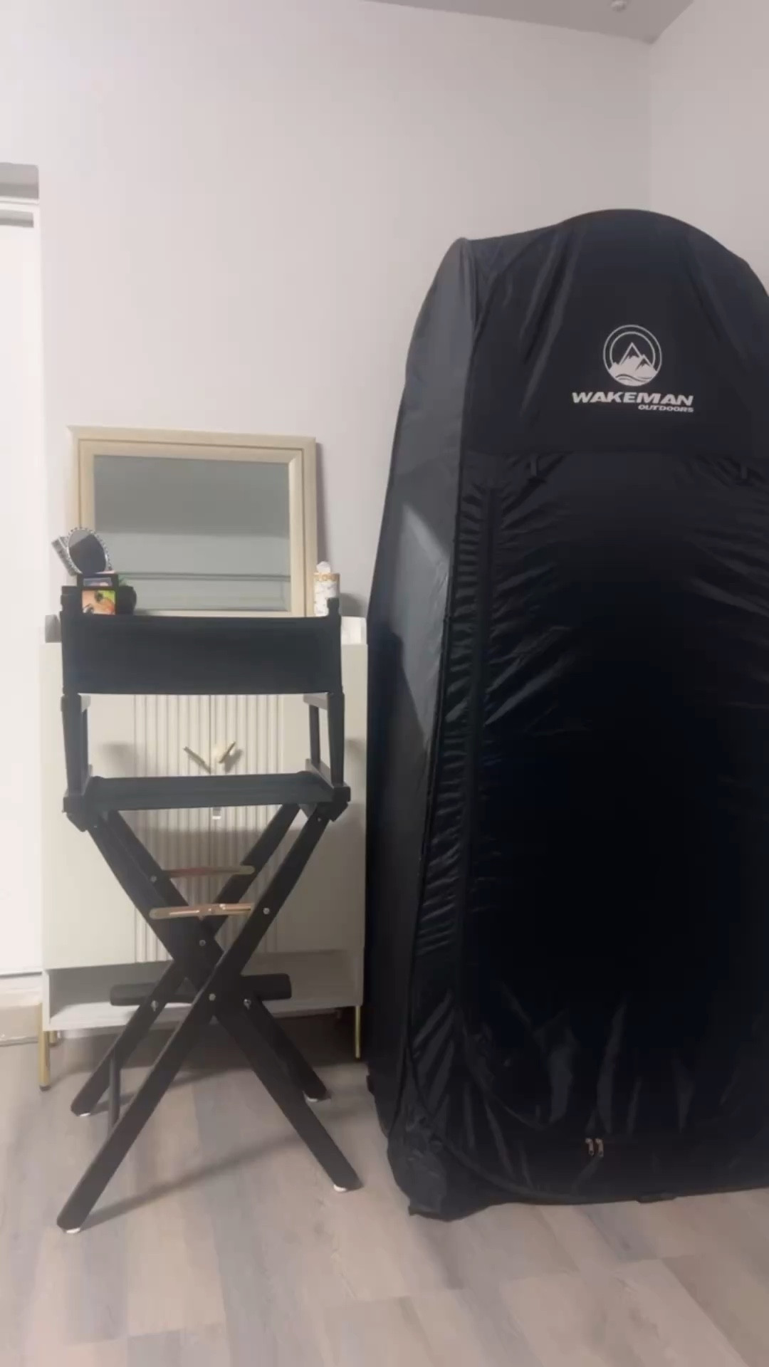 My favorite part of our home photography/creative studio. 

The Dressing Room:
Hair
Makeup
Wardrobe 

#LTKHome