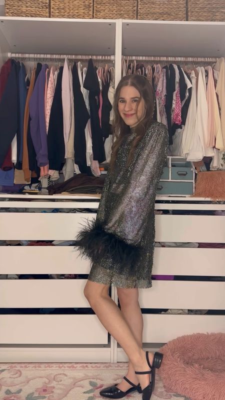 Chain sparkle feather mini dress

Discount code REBECCA10E for $$$ off at Heiress Beverly Hills 

#LTKstyletip #LTKVideo #LTKparties
