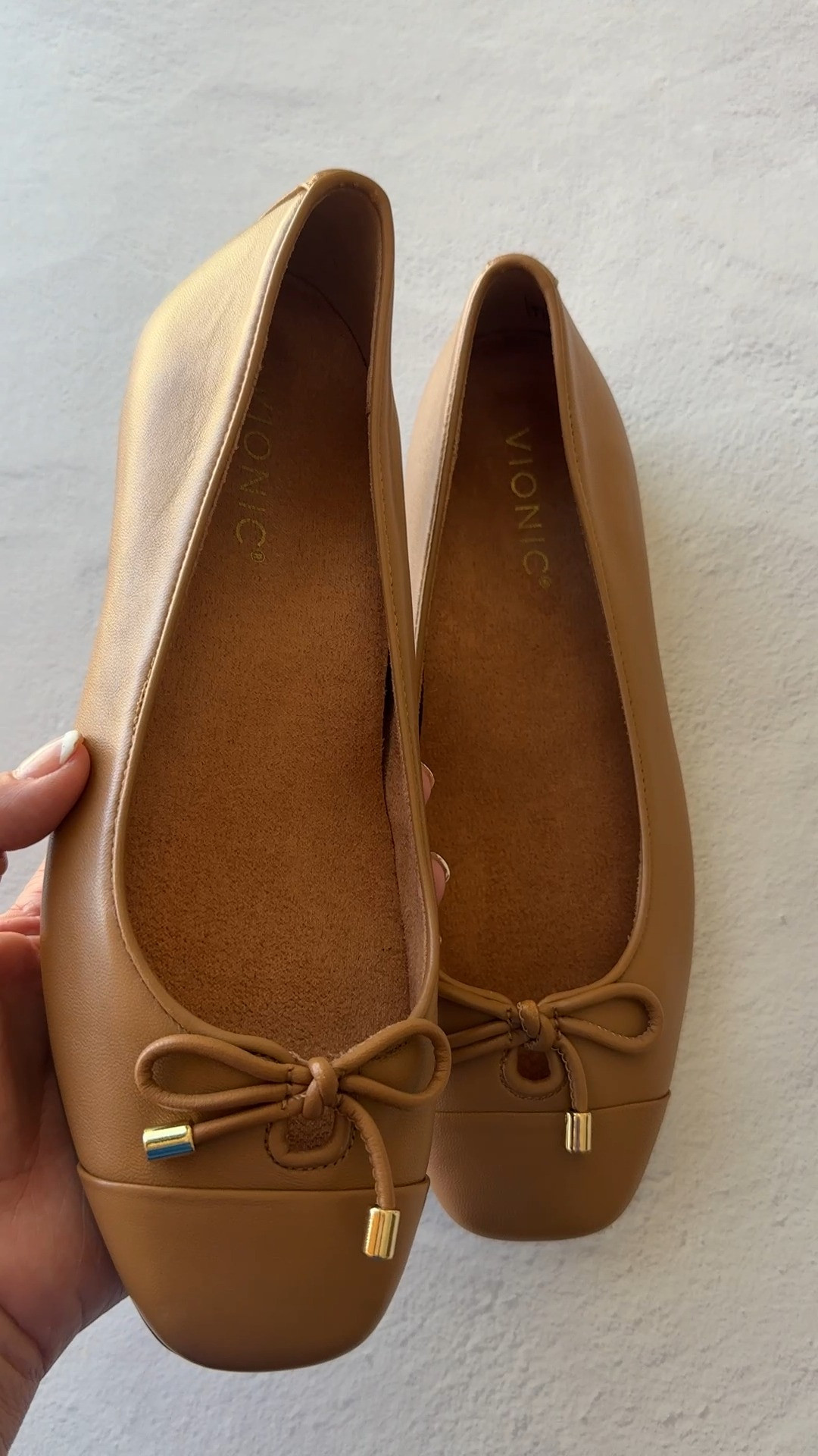 Chic + supportive flats 🤎 Cognac tan leather square-toe ballet flats with a bow and cap toe (Vionic). A polished, arch-supporting flat that dresses up workwear and fall outfits — comfort you can wear all day.

#LTKmomlife #LTKWorkwear #LTKSeasonal