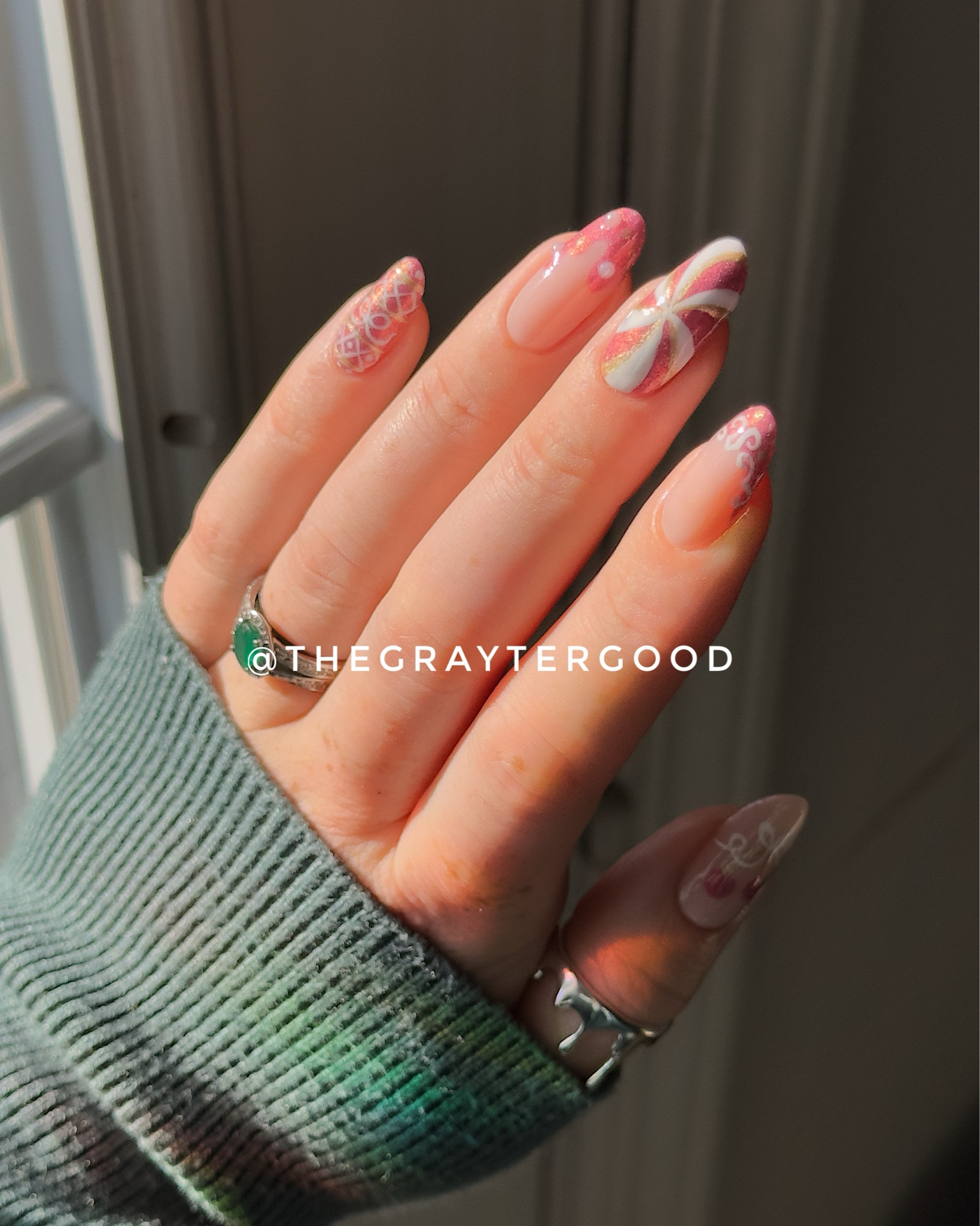 sugar plum princess ✨🎀💅🏻🍭🎄 #nailart #nailpolish #nails #gelnails

#LTKHoliday #LTKBeauty #LTKSeasonal