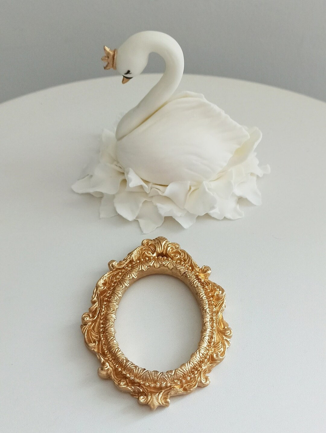 Swan Princess Cake Topper Fondant Swan bird cake decoration Swan with crown  Swan Princess Cupcak... | Etsy (US)