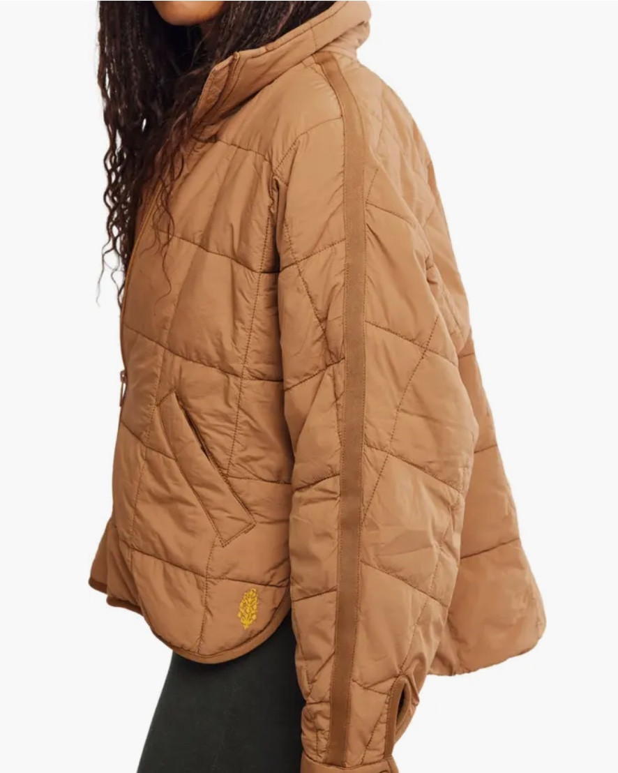 Workout jacket 

#LTKSeasonal #LTKActive #LTKSaleAlert #LTKFindsUnder50