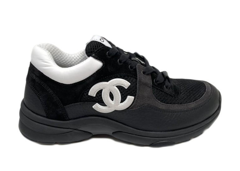 Chanel Low Top Trainer Sneakers in Black/White | StockX
