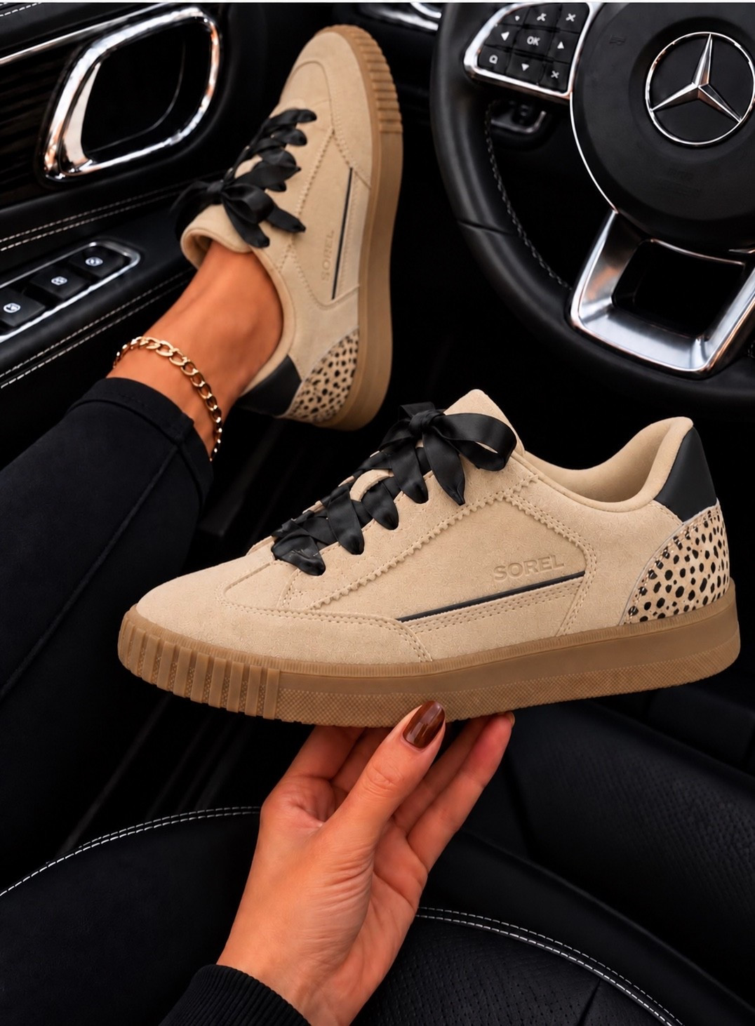 🚨🚨40% off🚨🚨 FALL SALE 🚨SOREL came to PLAY in the fall sneaker department! 👏🤎🐆

Girls, that little pop of cheetah on the back?! Just enough sass to make your everyday outfit a little more fun! 😍

This is that girl-on-the-go sneaker that pulls your whole look together. Pair them with leggings and an oversized sweatshirt or throw them on with your favorite jeans—easy, cute, and out the door! 🙌

If you want a fall sneaker with a little personality without going all out with the print, this pair is calling your name! 🤎

Comment STYLE and I’ll send you the link! 👇  

The Sorel Ona Drift is on sale for only $72!!

#LTKSaleAlert