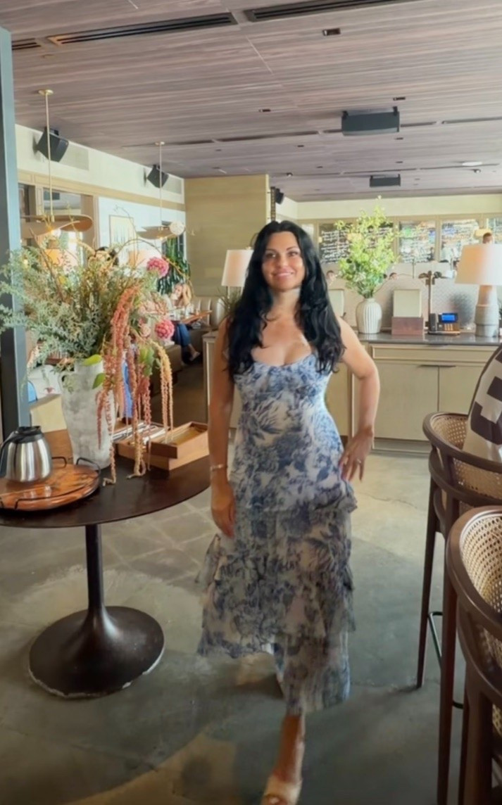 Date Night Outfits!

A maxi dress is perfect for a fun date night outfit, beach vacation outfit, or brunch.

I love a flowy floral dress.
They are  so comfortable and one of my fav travel outfits.

#longdress #spaghettistrapdress #summerdress #vacationoutfitbeach #tanheelsummer
#LTKootd #LTKSaleAlert
#LTKTravel