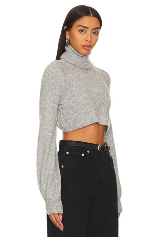 Cesare Cropped Sweater in Heather Grey | Revolve Clothing (Global)