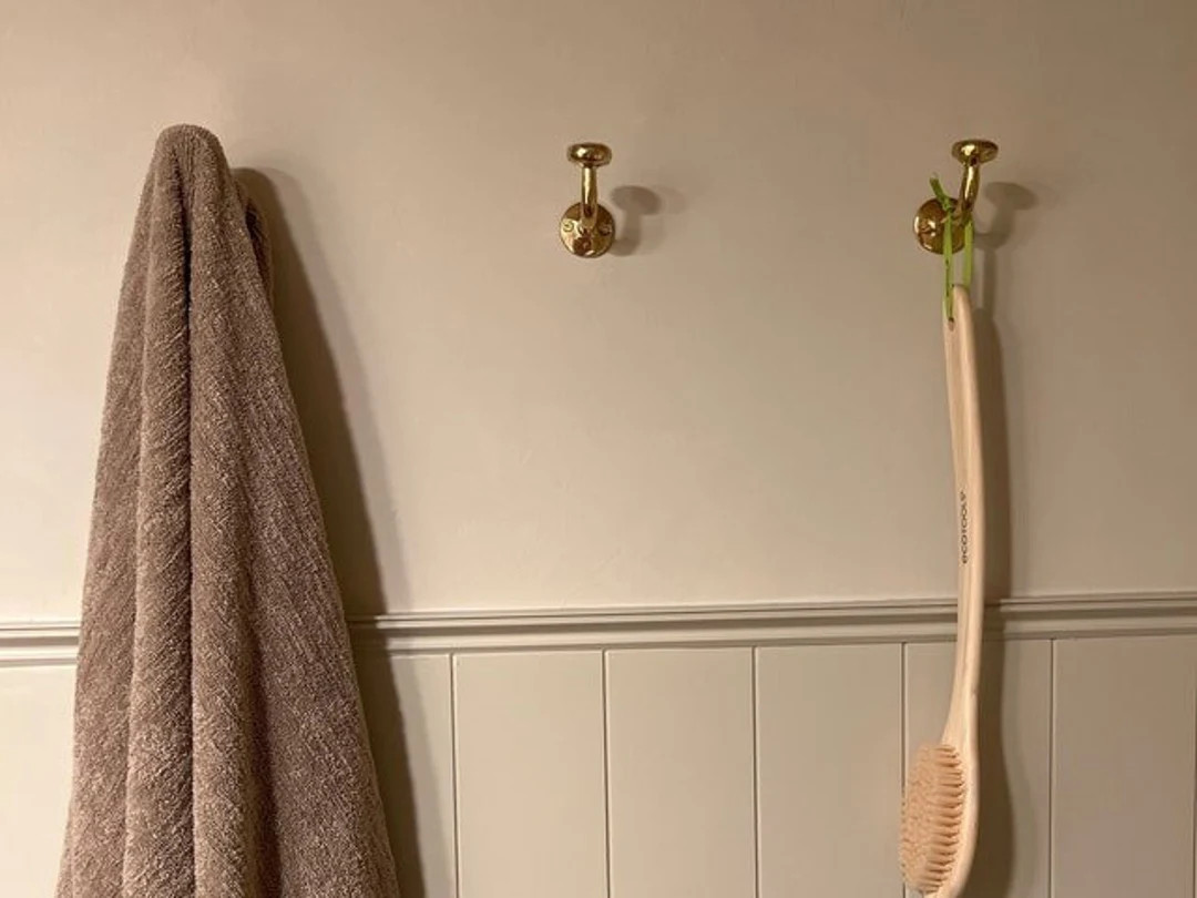 Unlacquered Brass Wall Hooks, Antique Brass Clothes Hooks - Etsy | Etsy (US)