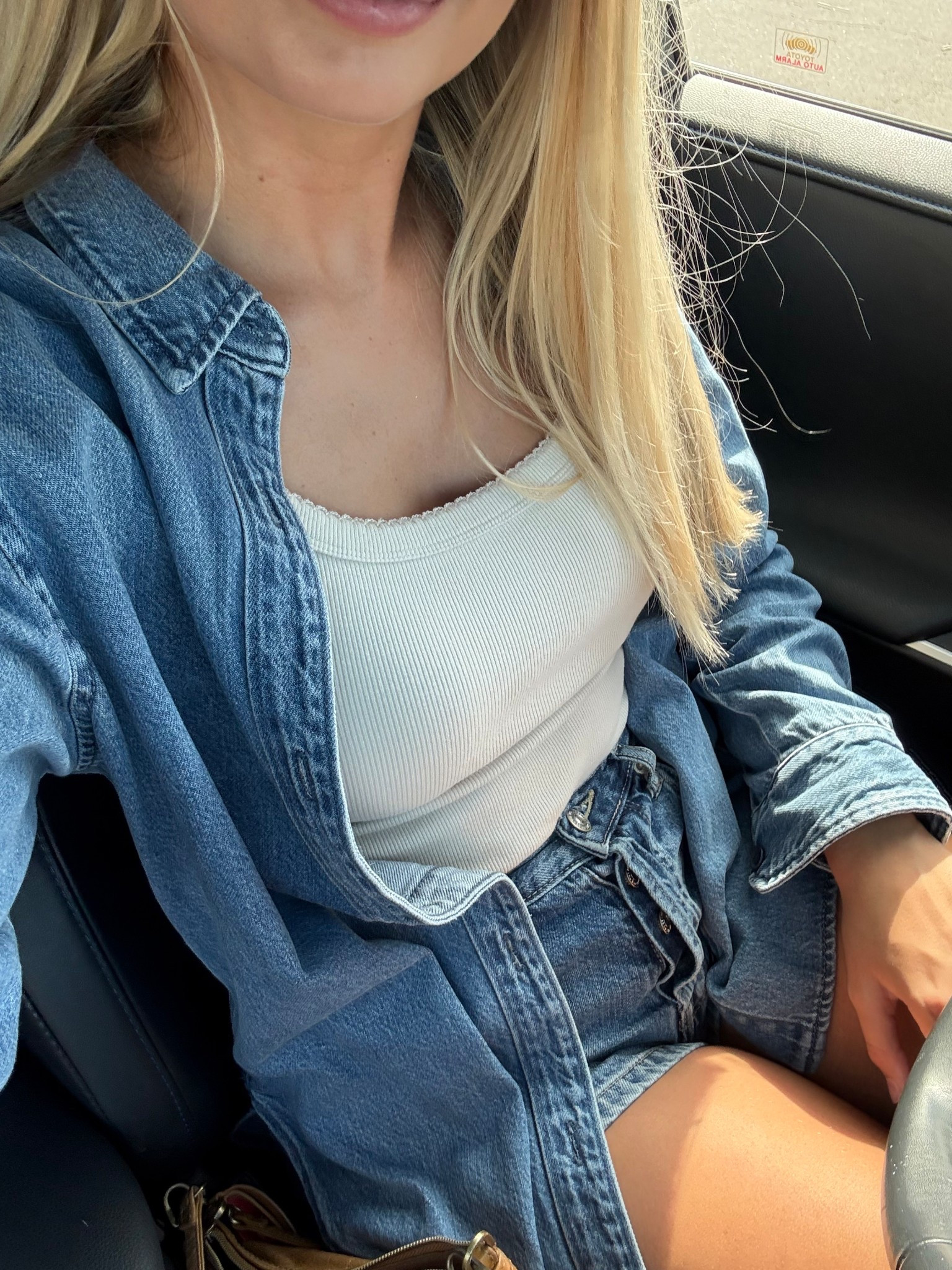 Happy Friday!! Finally fall, keeping it layered so I can shed them in this not so fall heat! 

#LTKStyleTip #LTKSeasonal #LTKFallSale