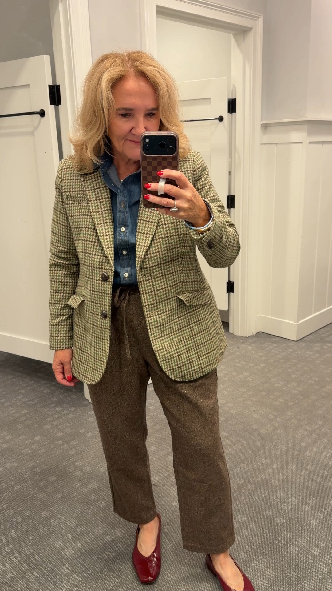 This tweed jacket is really well done. I’m wearing the 10 petite my regular size in blazers.
Denim shirt is a classic wearing a medium petite
I went to the store to find these Tweed pull on pants. I love the look and the fit however, if you have sensory issues, it’s probably not gonna be for you. They’re only lined to the knee and do you have some wool in them. The medium petite fit great with a little extra room.

25% off starts tomorrow

#LTKSaleAlert #LTKOver40 #LTKPetite