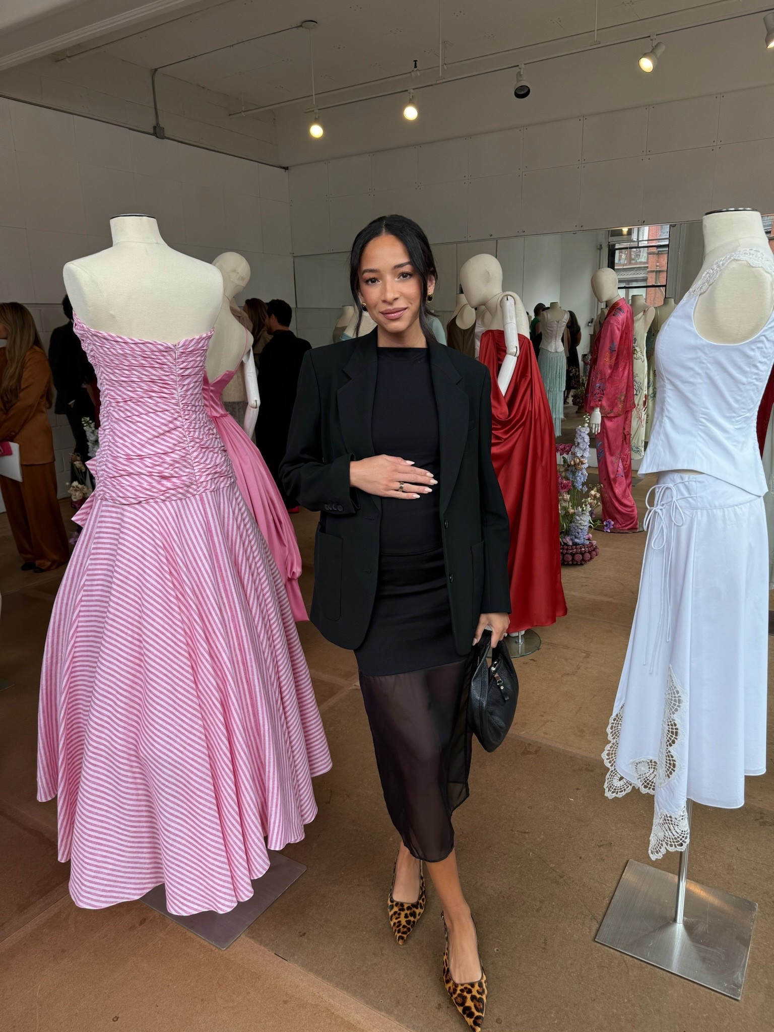 NYFW outfit 🖤 Wearing size S top, size S blazer and size S mesh sheer skirt 


Fall outfit 
Fall fashion
NYC outfit 
New York City outfit 
Dinner outfit 
Date night outfit 
Fall shoes 

#LTKNYFW #LTKStyleTip #LTKBump