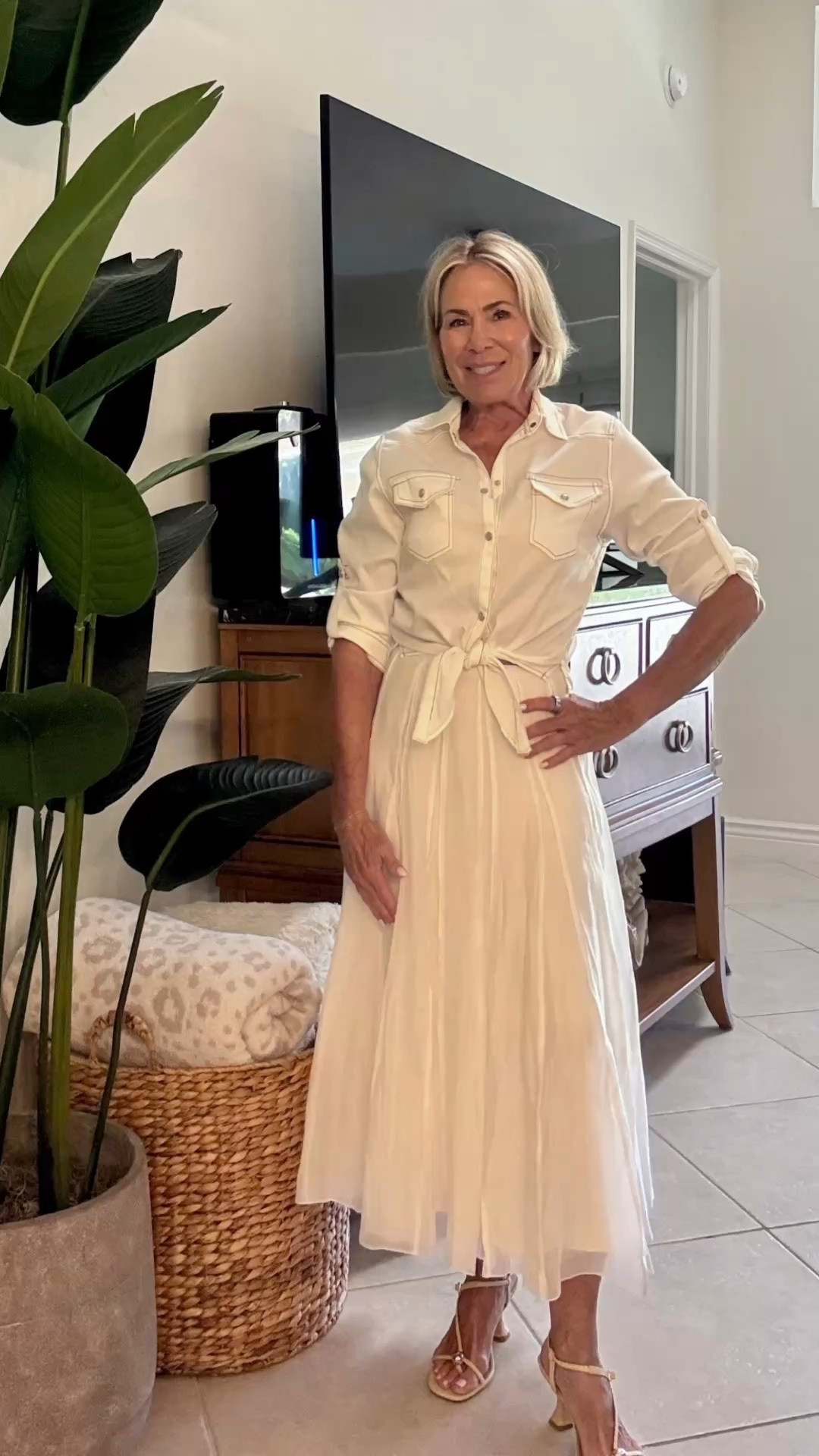One skirt worn so many ways. This is one of the most versatile pieces I have ever had on. It literally goes with everything. I’m wearing a small.


#LTKdayinmylife #LTKOver40 #LTKSeasonal
