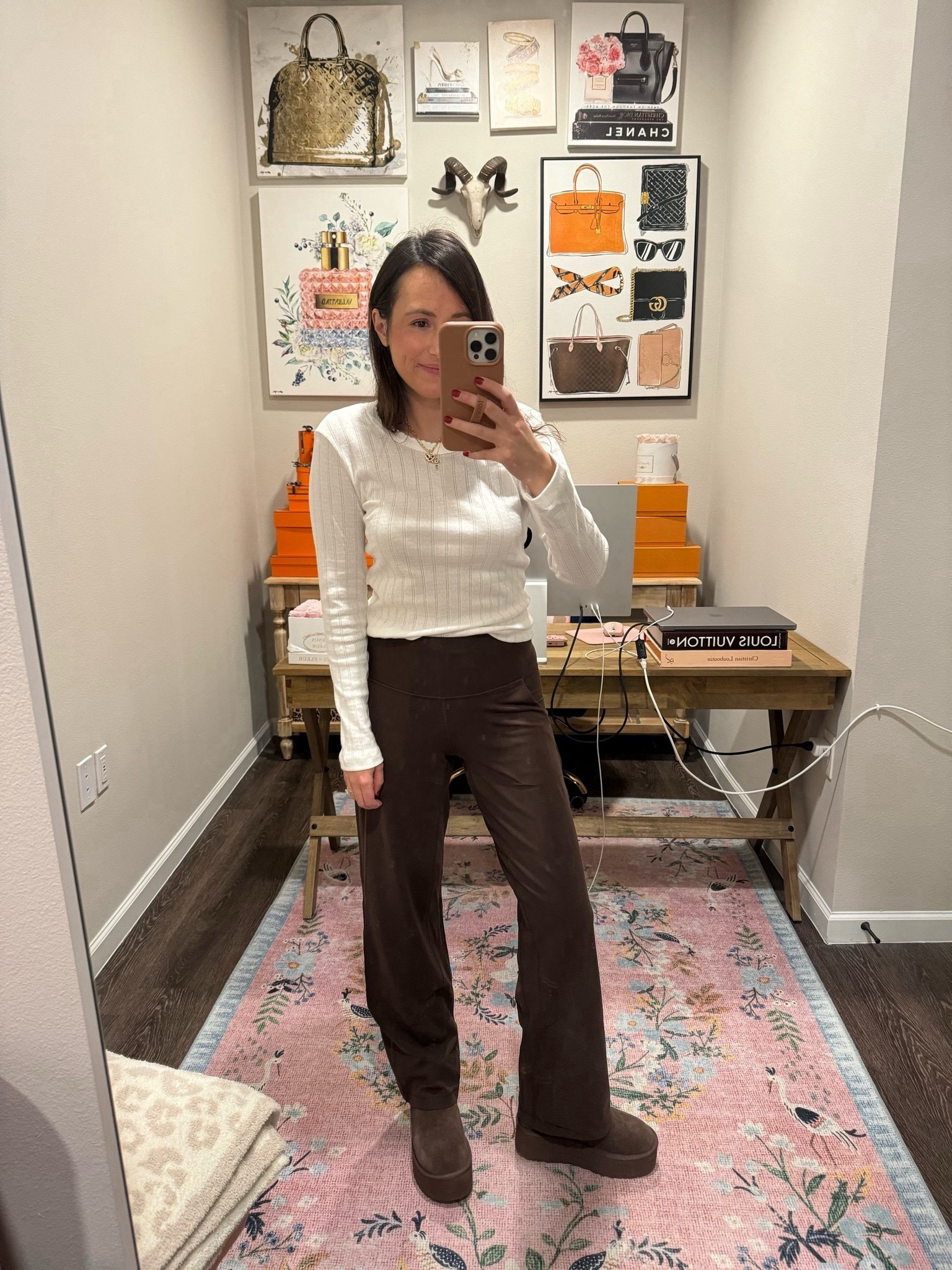 Lululemon wide leg aligns in espresso (4) with leset top (s) and Ugg platform boots



#LTKSeasonal #LTKstyletip #LTKfindsunder100