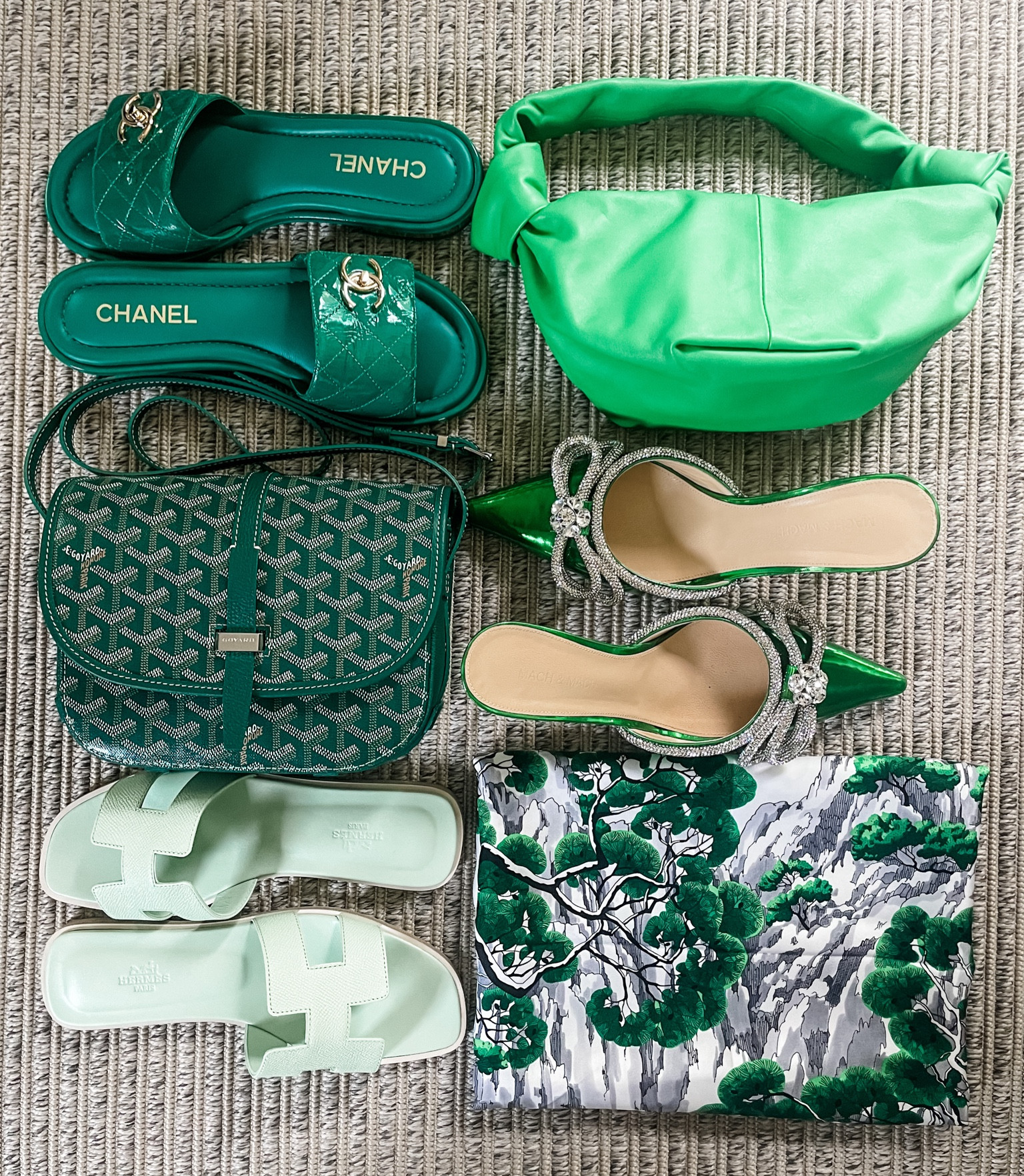 Wear your greens 🥬 




#LTKstyletip #LTKitbag #LTKshoecrush