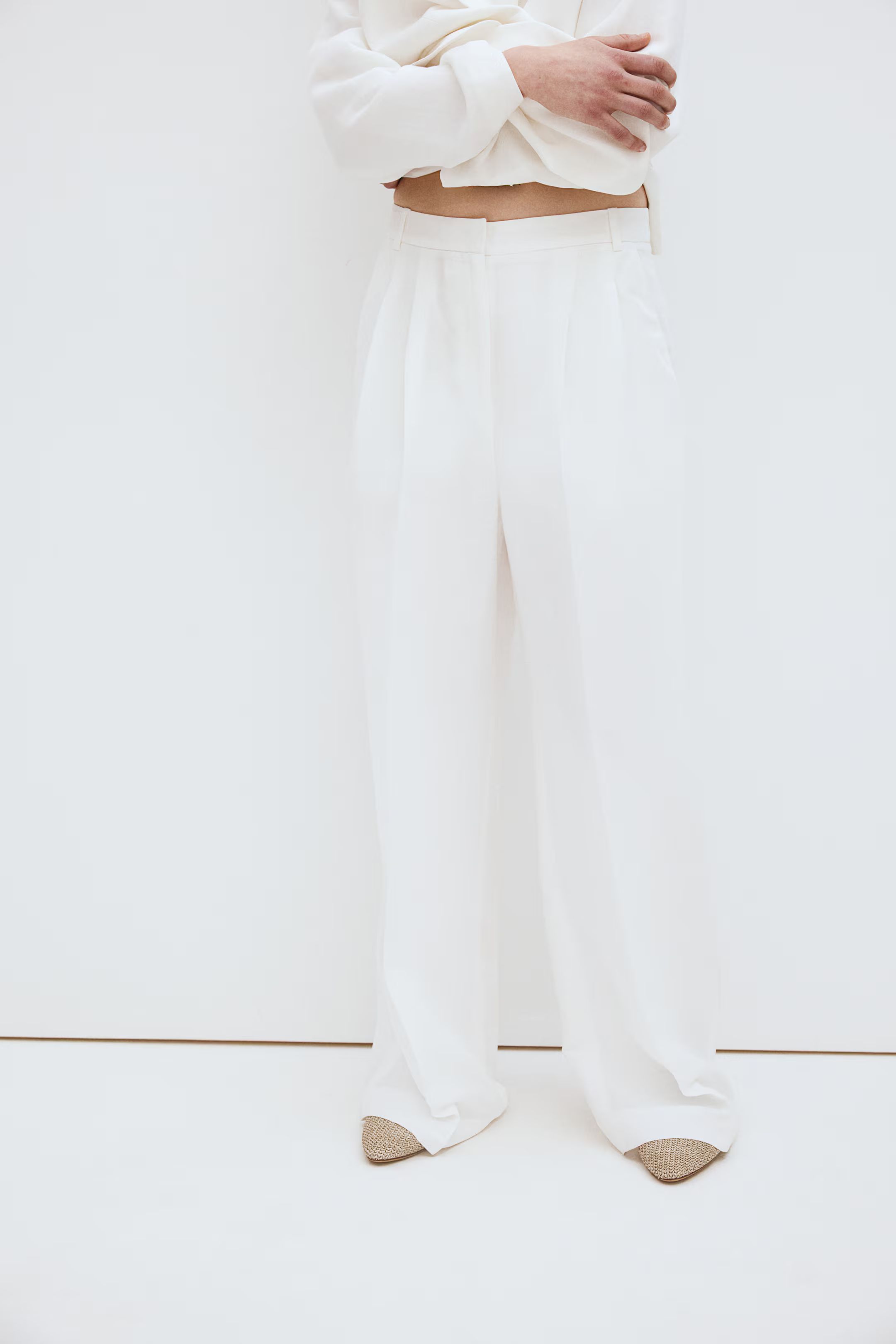 Tailored linen-blend trousers | H&M (UK, MY, IN, SG, PH, TW, HK)