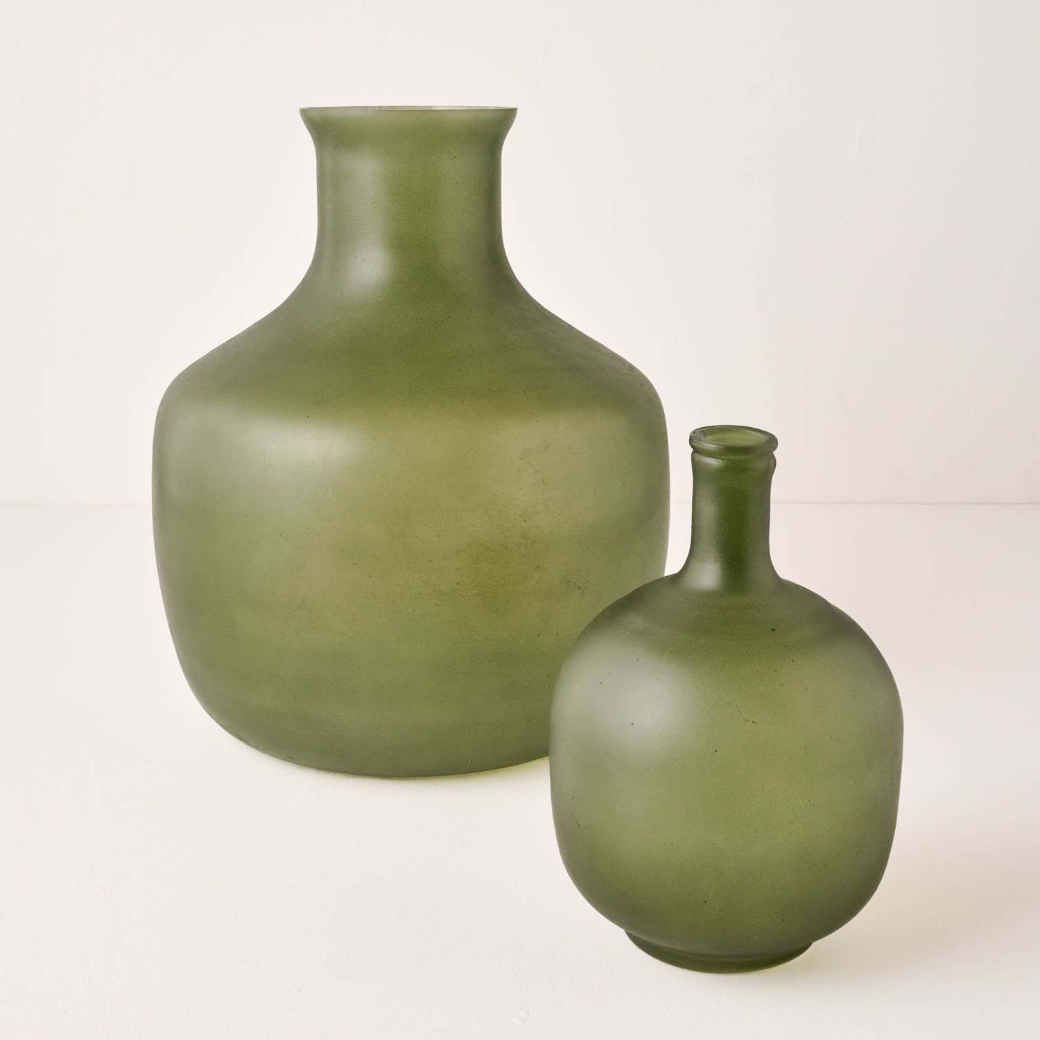 Katrina Glass Vase | Magnolia