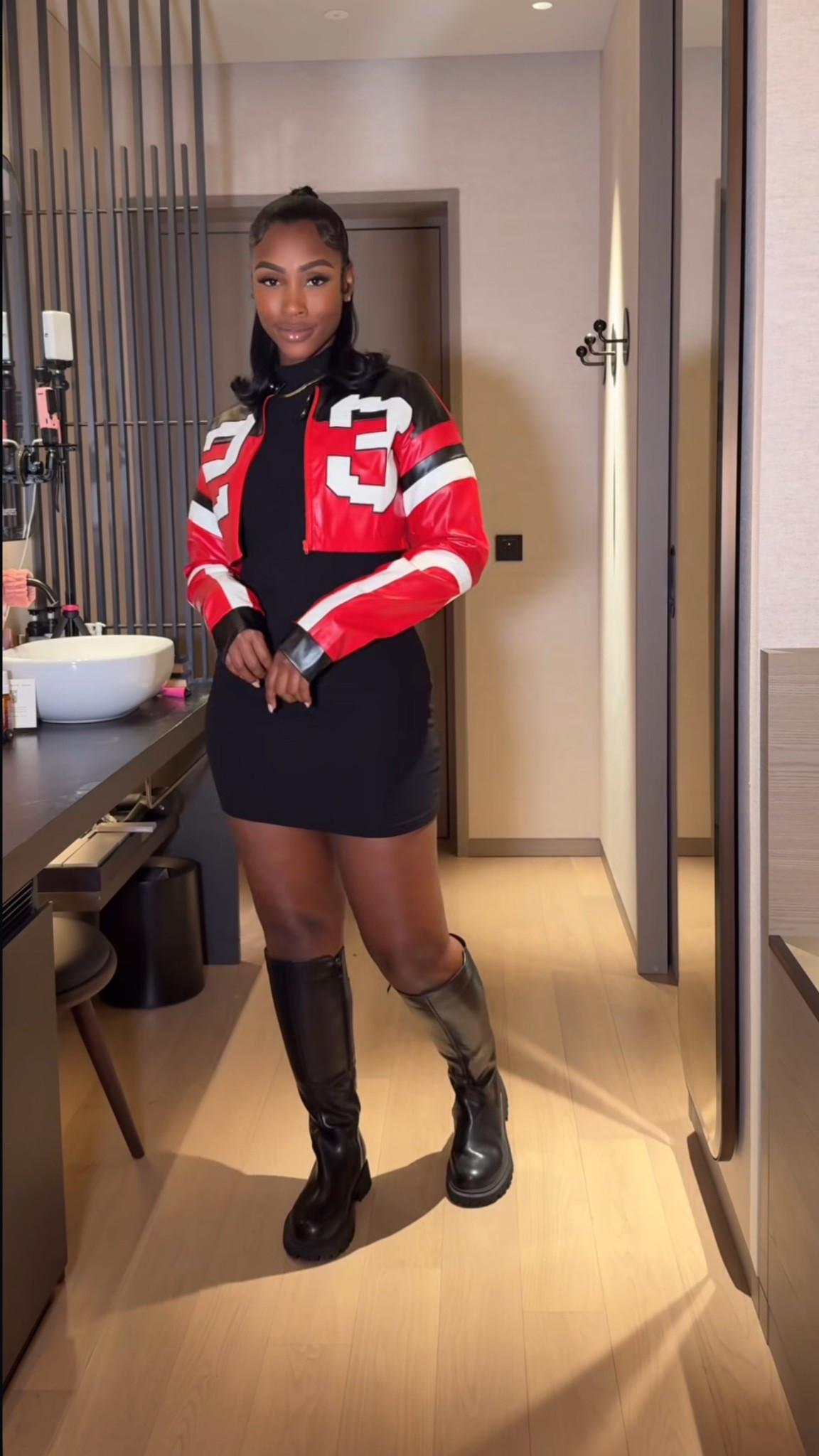 The thing about fall is—it’s the perfect excuse to find a cute jacket. I’m obsessed with this cropped moto racer moment ❤️Paired it with black riding boots and a simple black turtleneck, and wow… instant chic 💁🏽‍♀️

#LTKSeasonal #LTKFindsUnder100