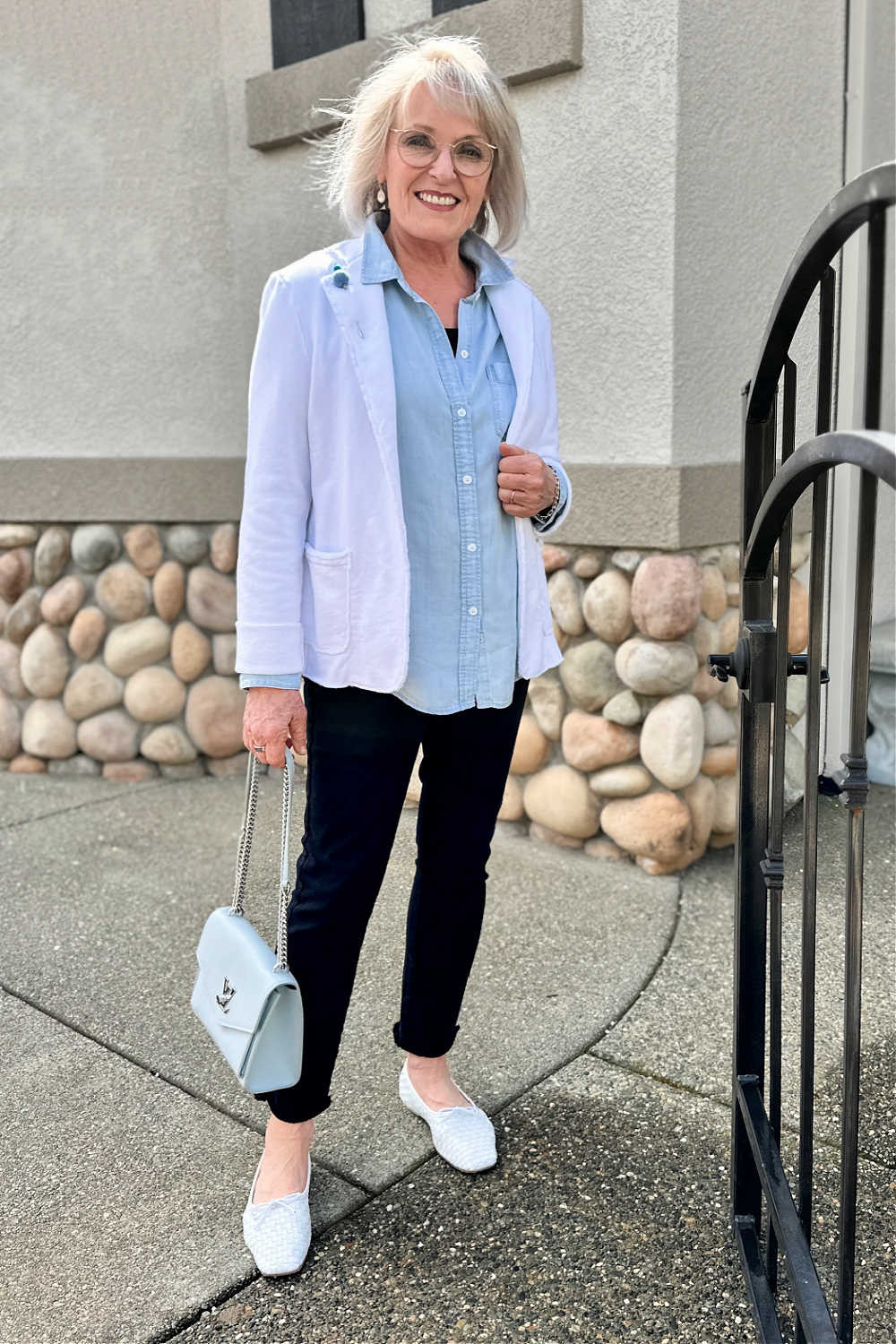 Spring fever has me adding soft pops of pale blue chambray and a pre-loved bag to black and white for spring. Spring fashion 
Fleece blazer size S
Chambray shirt size M
Pull-on jeans size 29 

 

#LTKPetite #LTKShoeCrush #LTKStyleTip