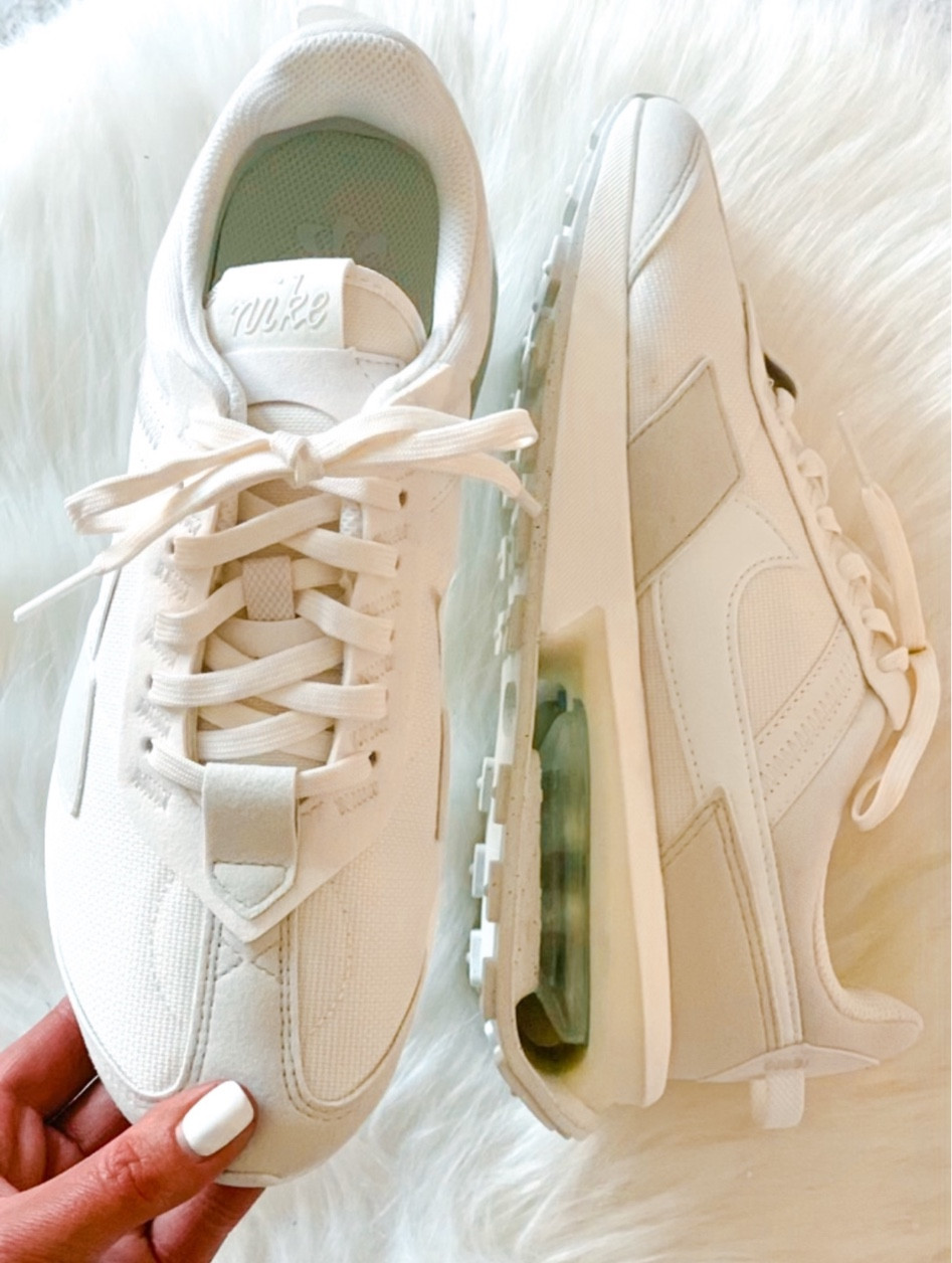 Hooray! These best selling sneakers are finally on sale! + free shipping too! 🎉

#LTKshoecrush #LTKsalealert #LTKstyletip