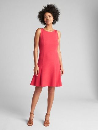 Gap Womens Sleeveless Fluted Dress Slipper Red Size 0 | Gap US