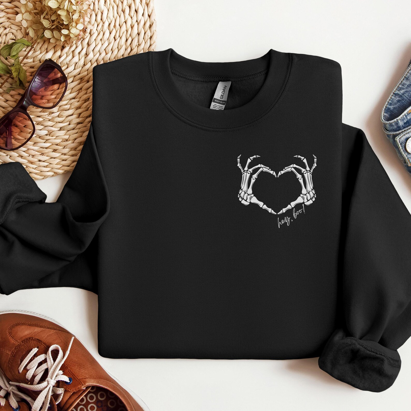 Hey Boo Skeleton Hand Unisex Heavy Blend™ Halloween Crewneck Sweatshirt - Etsy | Etsy (US)