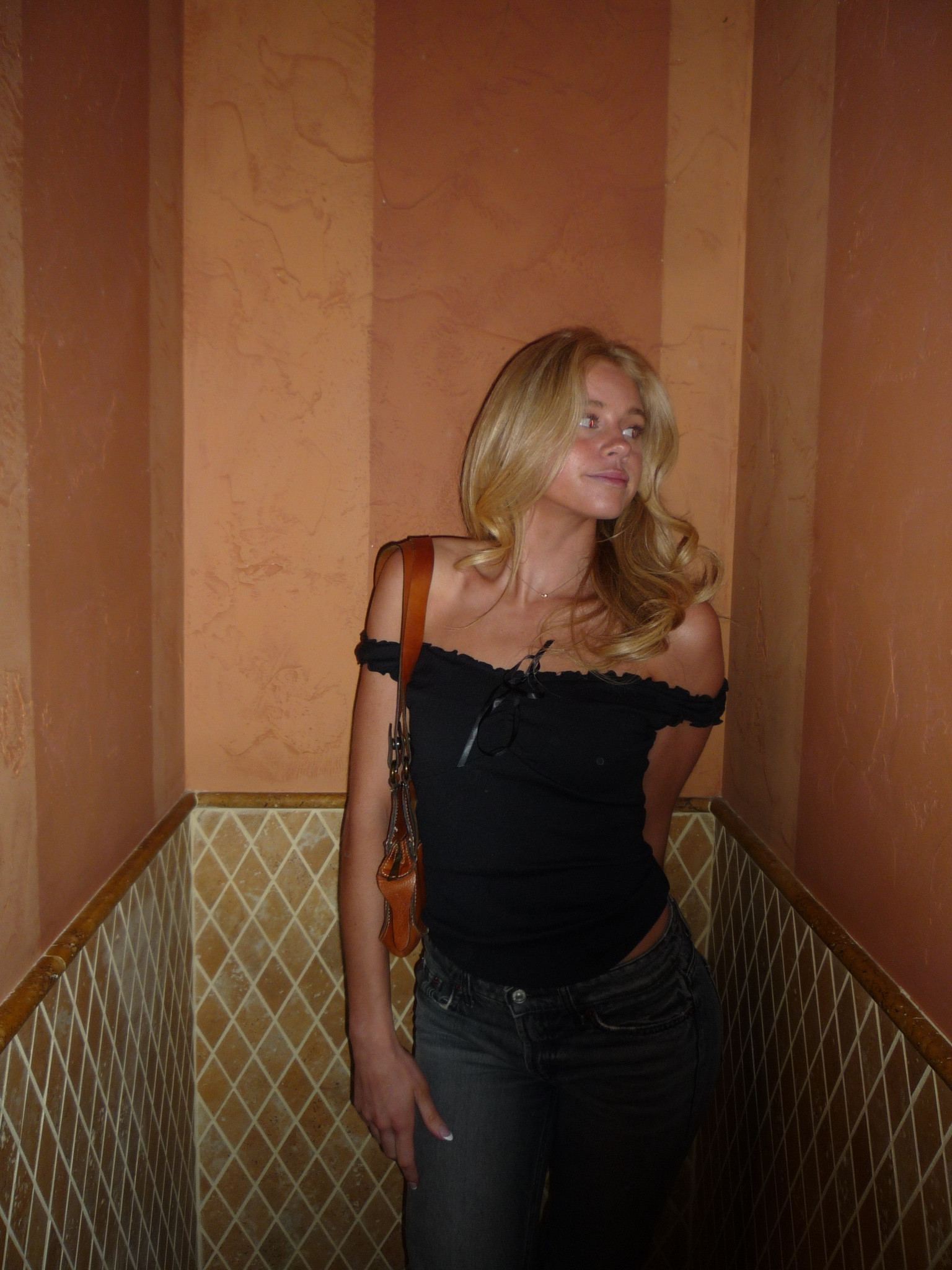 Nightime fit 

#LTKstyletip #LTKSeasonal #LTKitbag