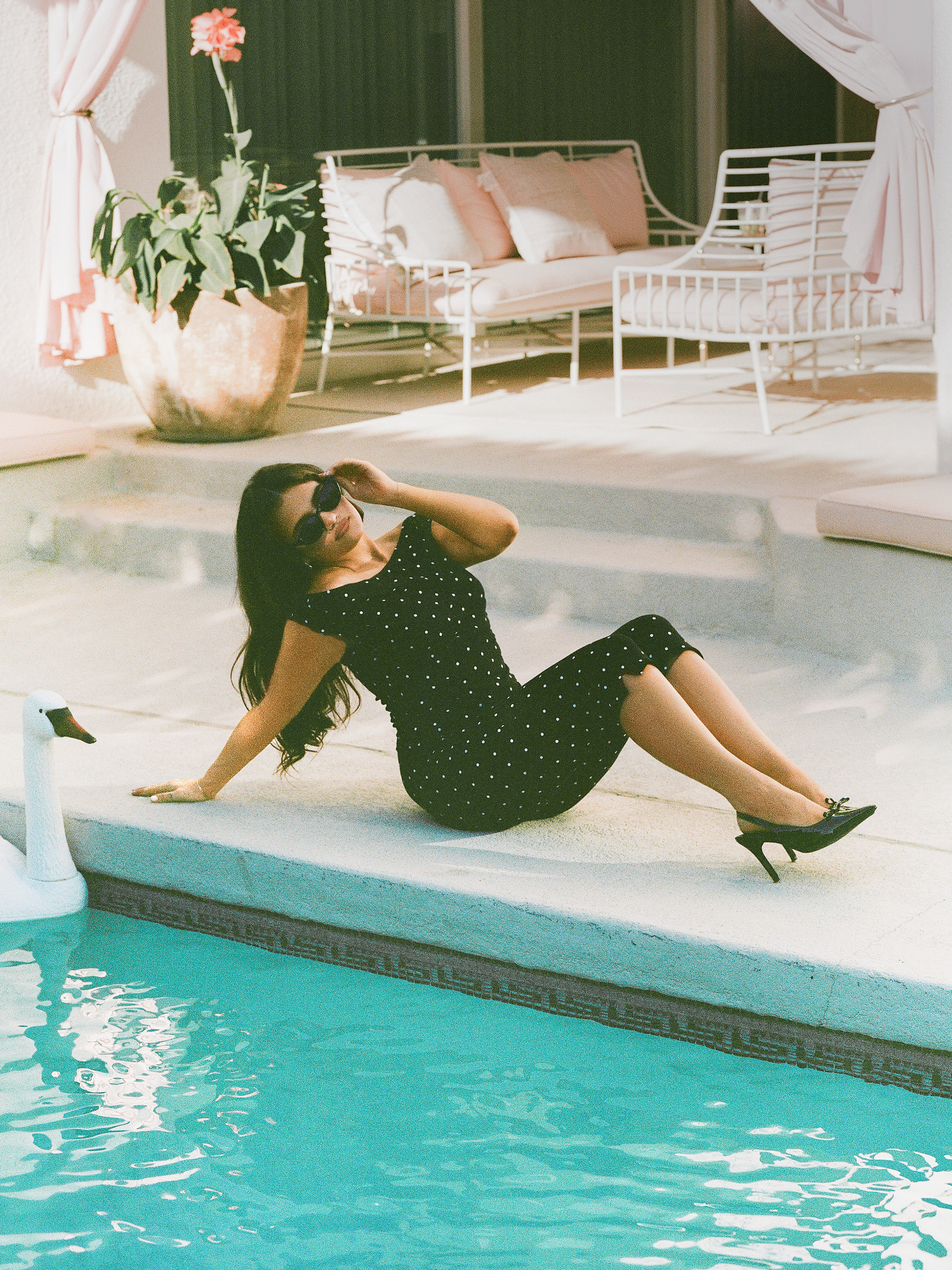 Knit Fabric Cotton-blend Mid Rise Polka Dot Capri Leggings For Daily Casual | Cider