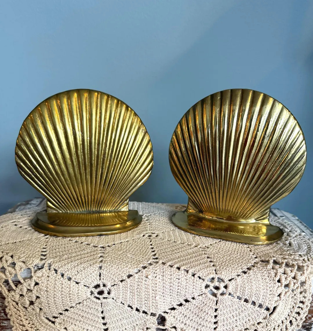 Vintage Brass Shell Bookends | Leonard Silver Mfg. Co. | Nautical Coastal Decor | Hollywood Regen... | Etsy (US)